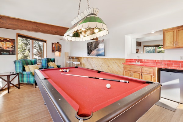 The Octagon Big Bear | Hot Tub | Game Room | Views| Pool Table