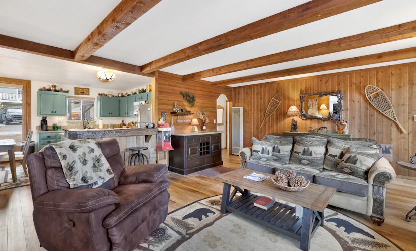 Mockingbird Mountain Getaway by Big Bear Vacations