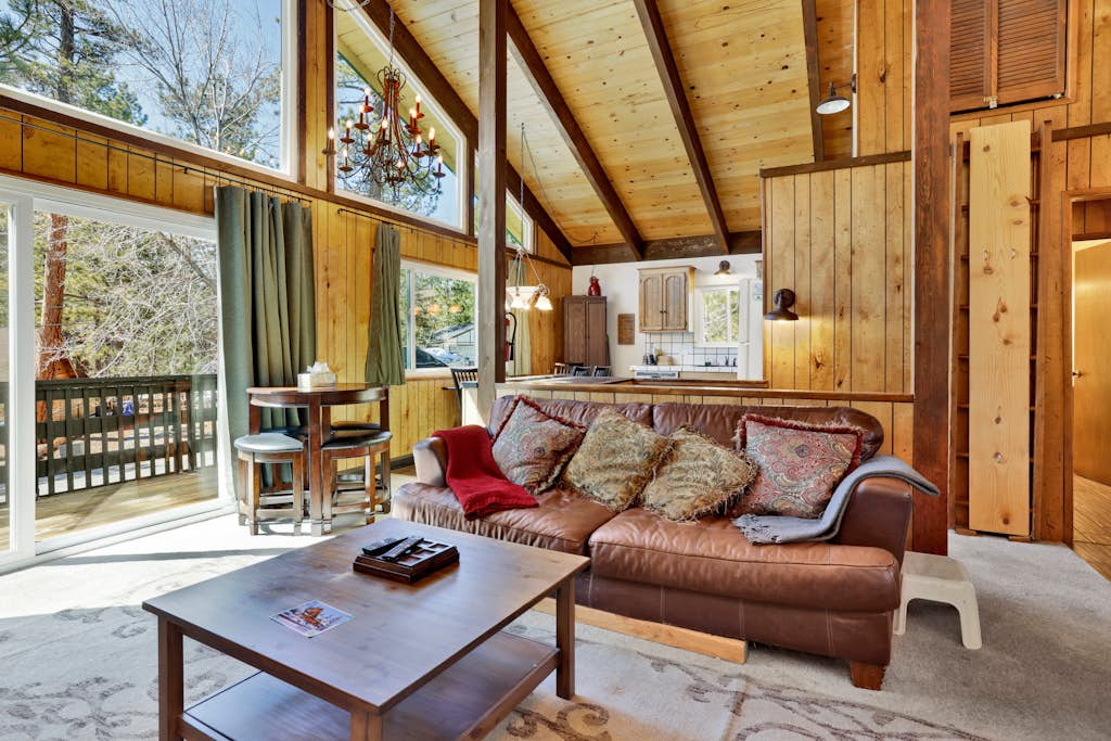 Rustic Retreat at Big Bear - Spacious Family Chalet