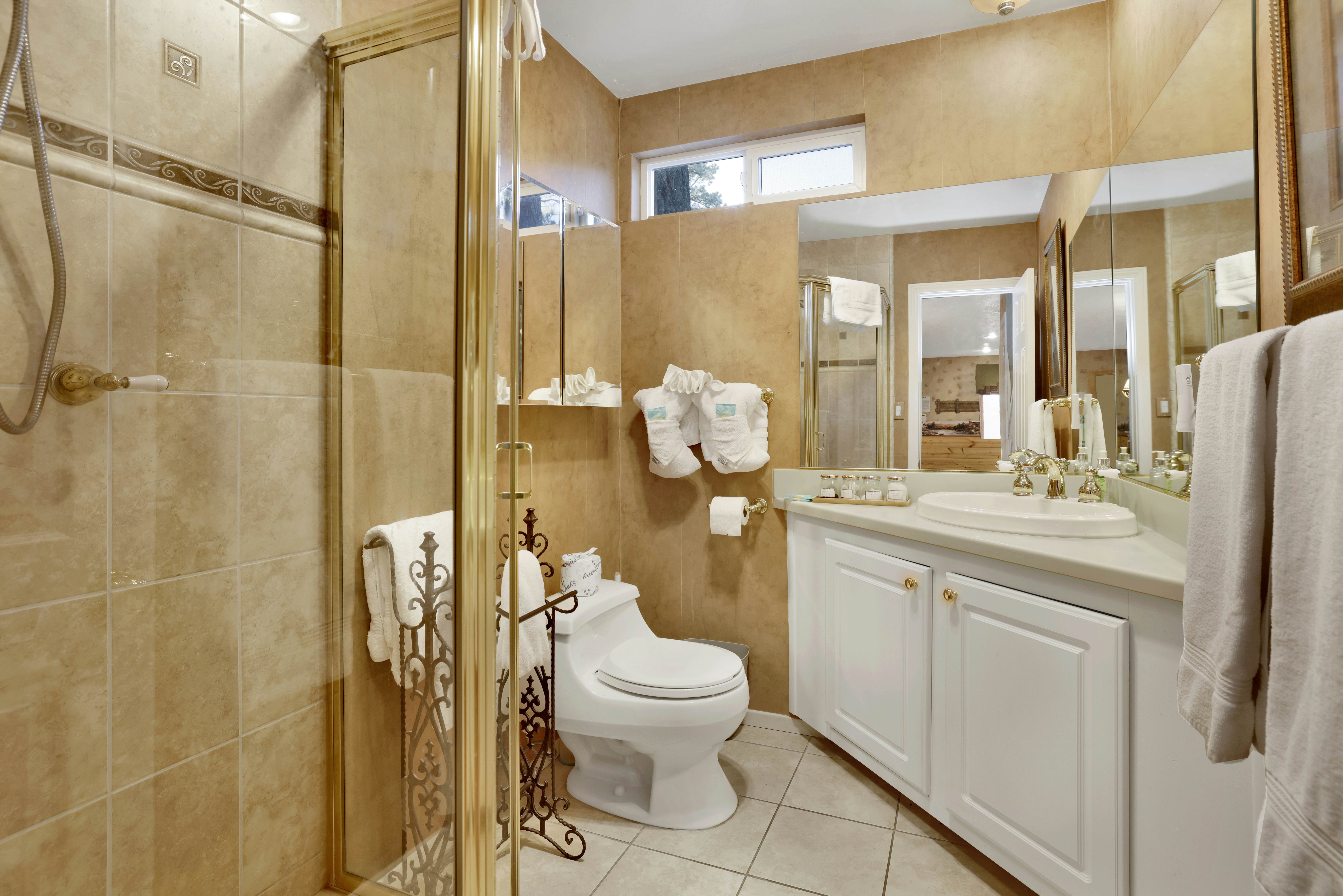 2421-Big Bear Happy Place