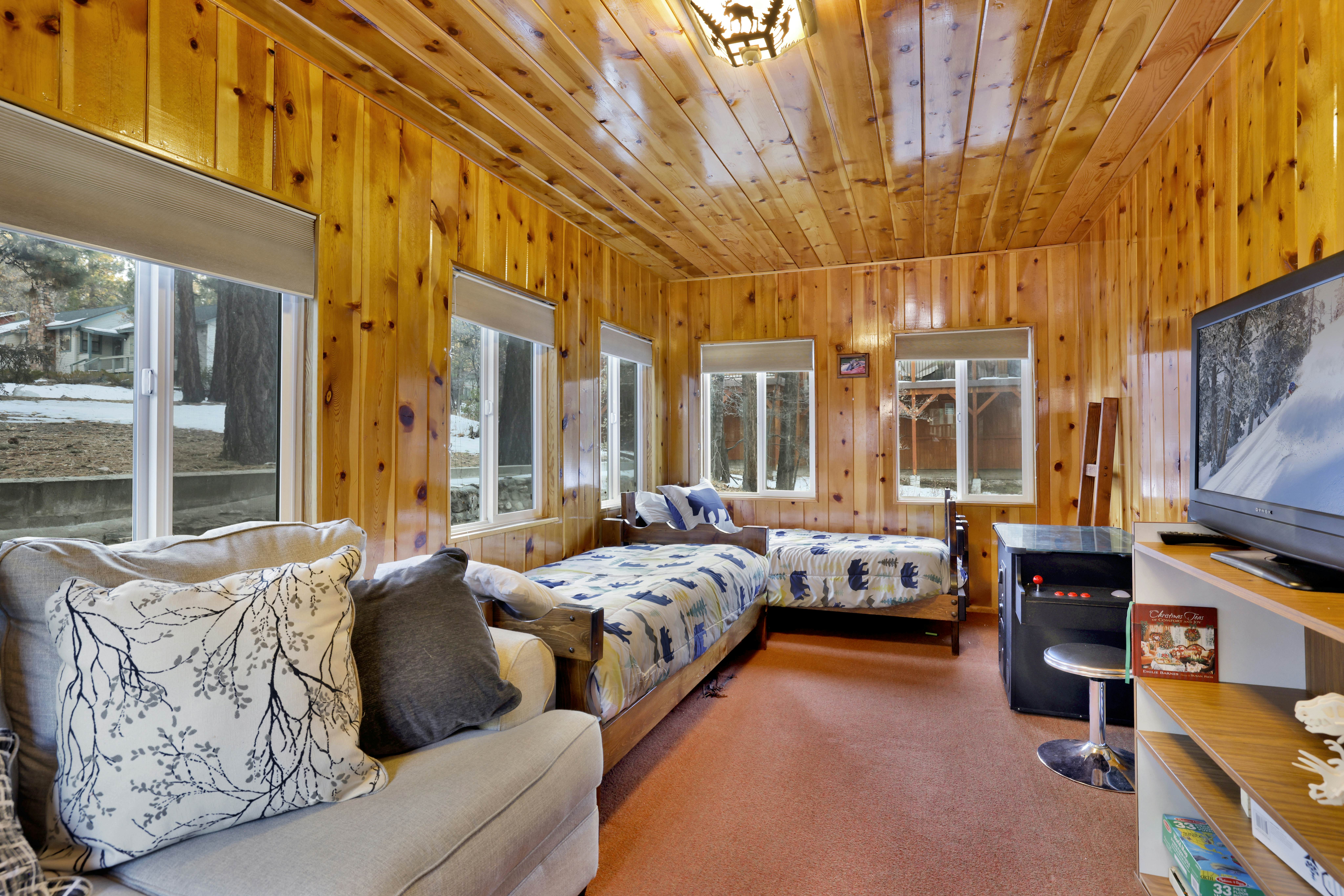 2421-Big Bear Happy Place