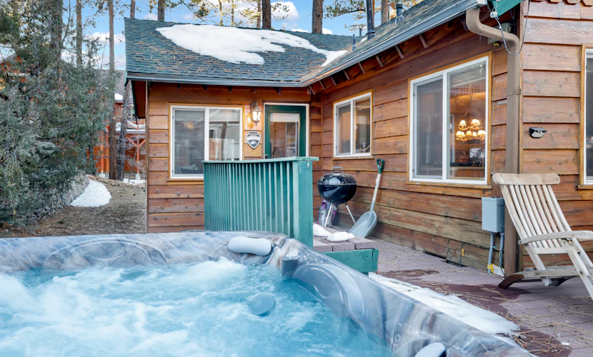 Big Bear Happy Place - Hot Tub- Arcade- Central Location-