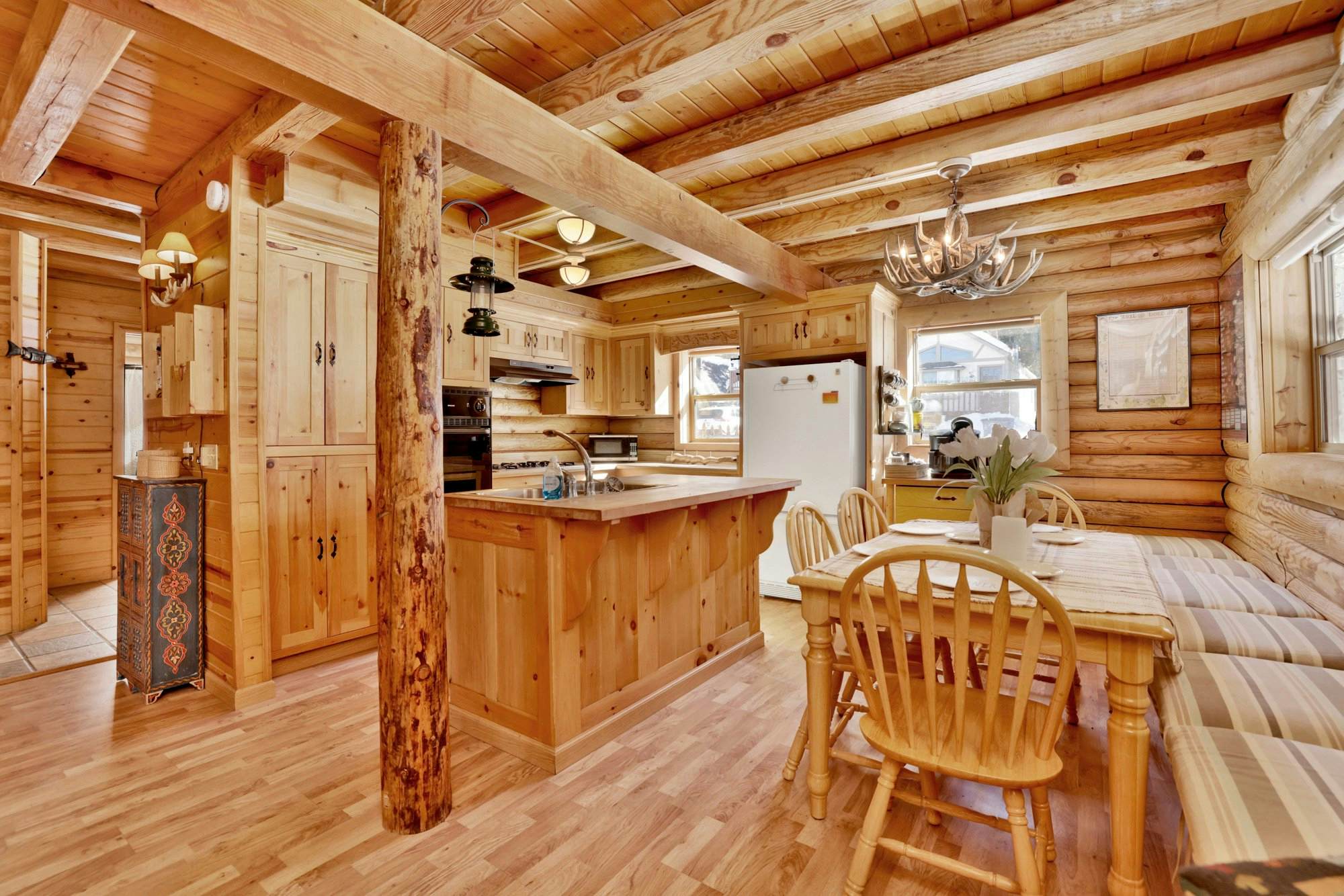 2455-Binky's Mountain Hideaway