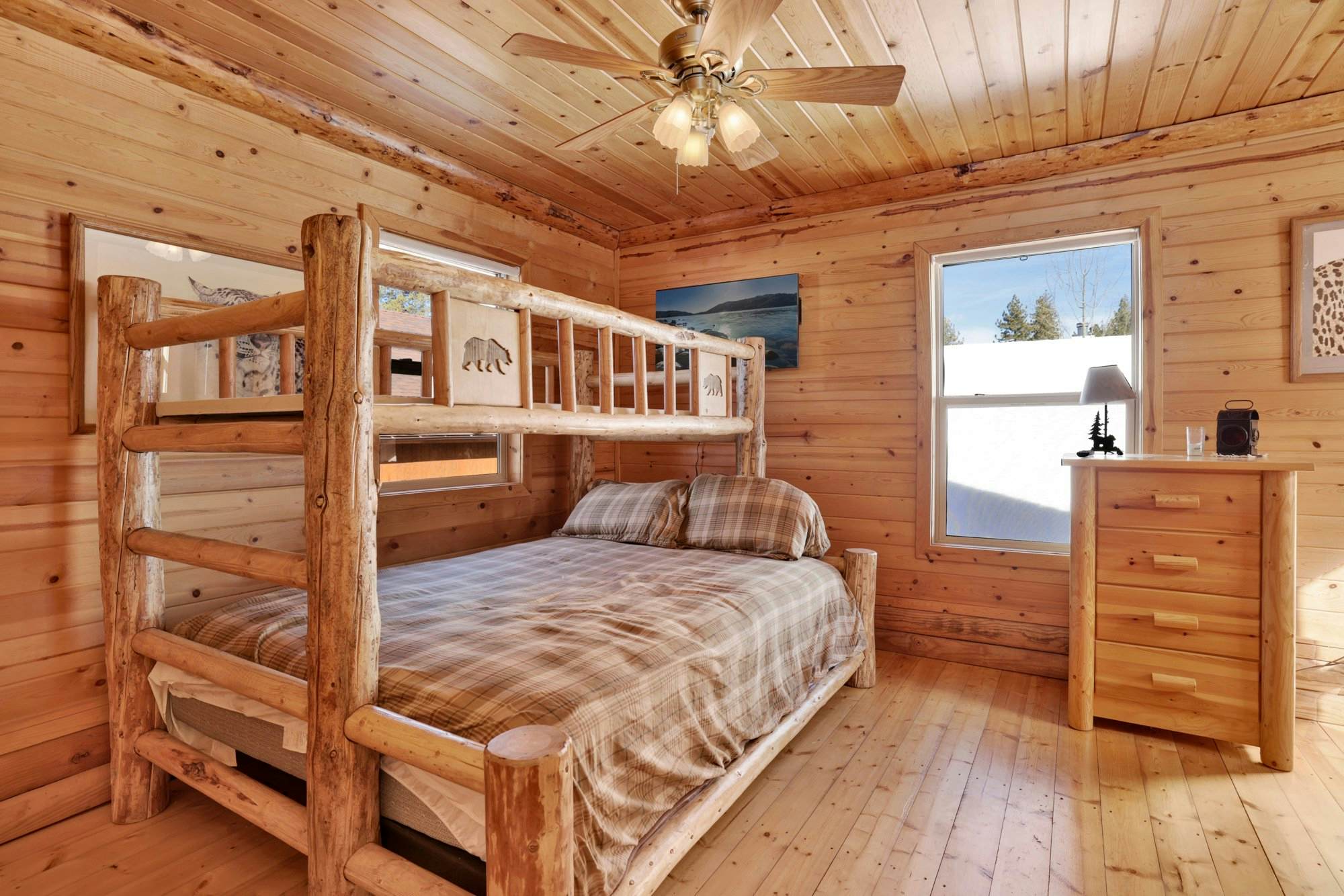 2455-Binky's Mountain Hideaway