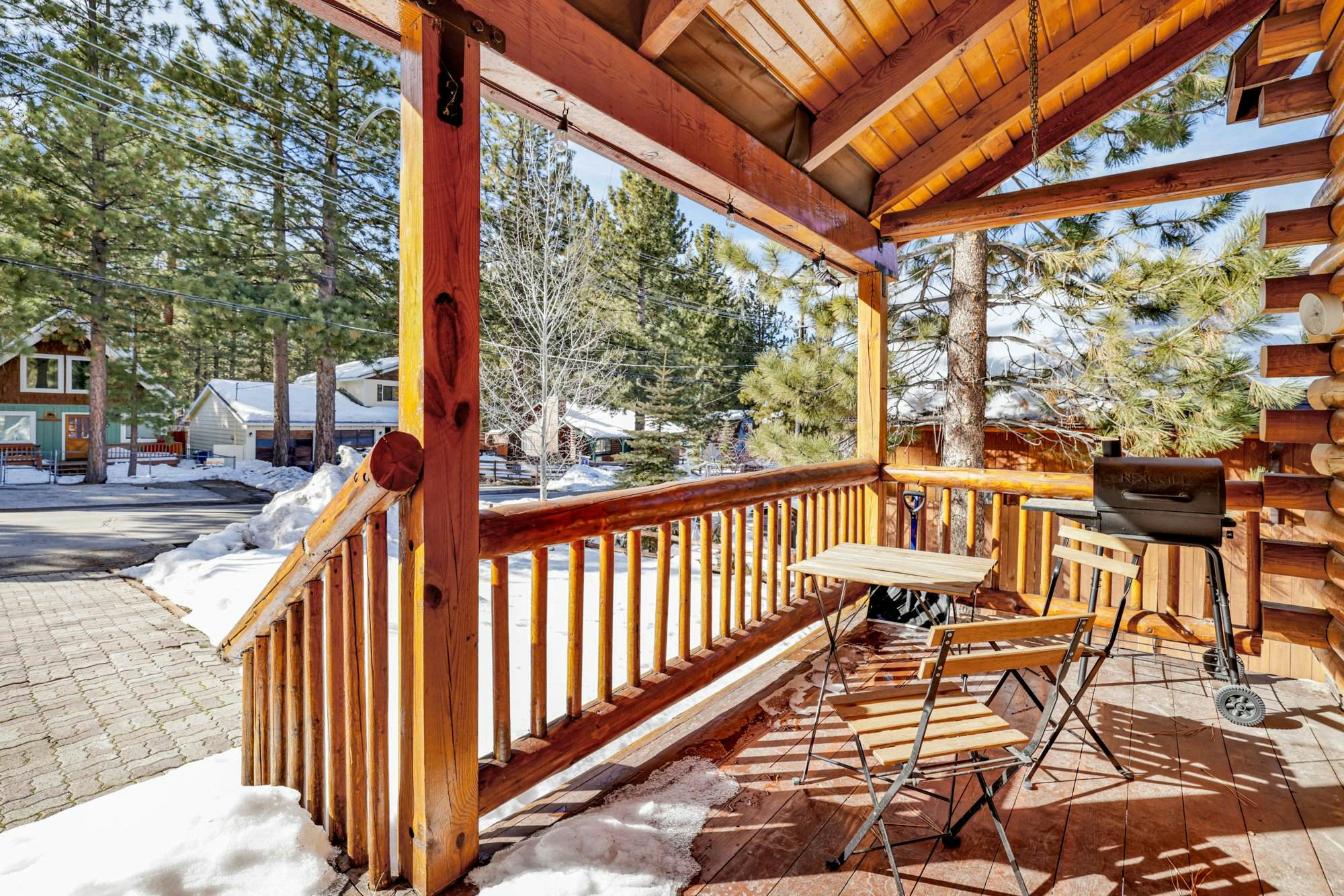 2455-Binky's Mountain Hideaway