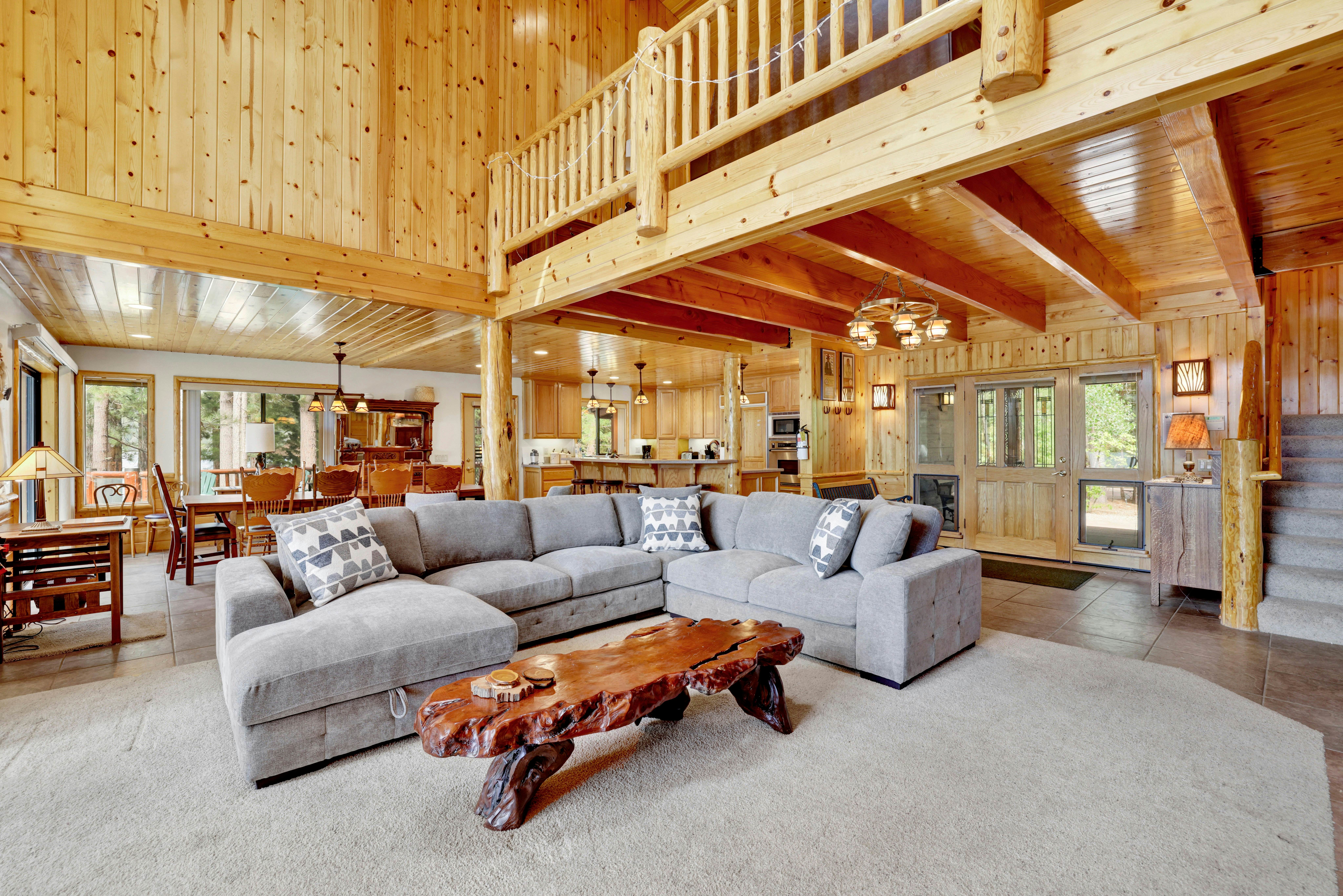 2471-Eagle Point Lake House