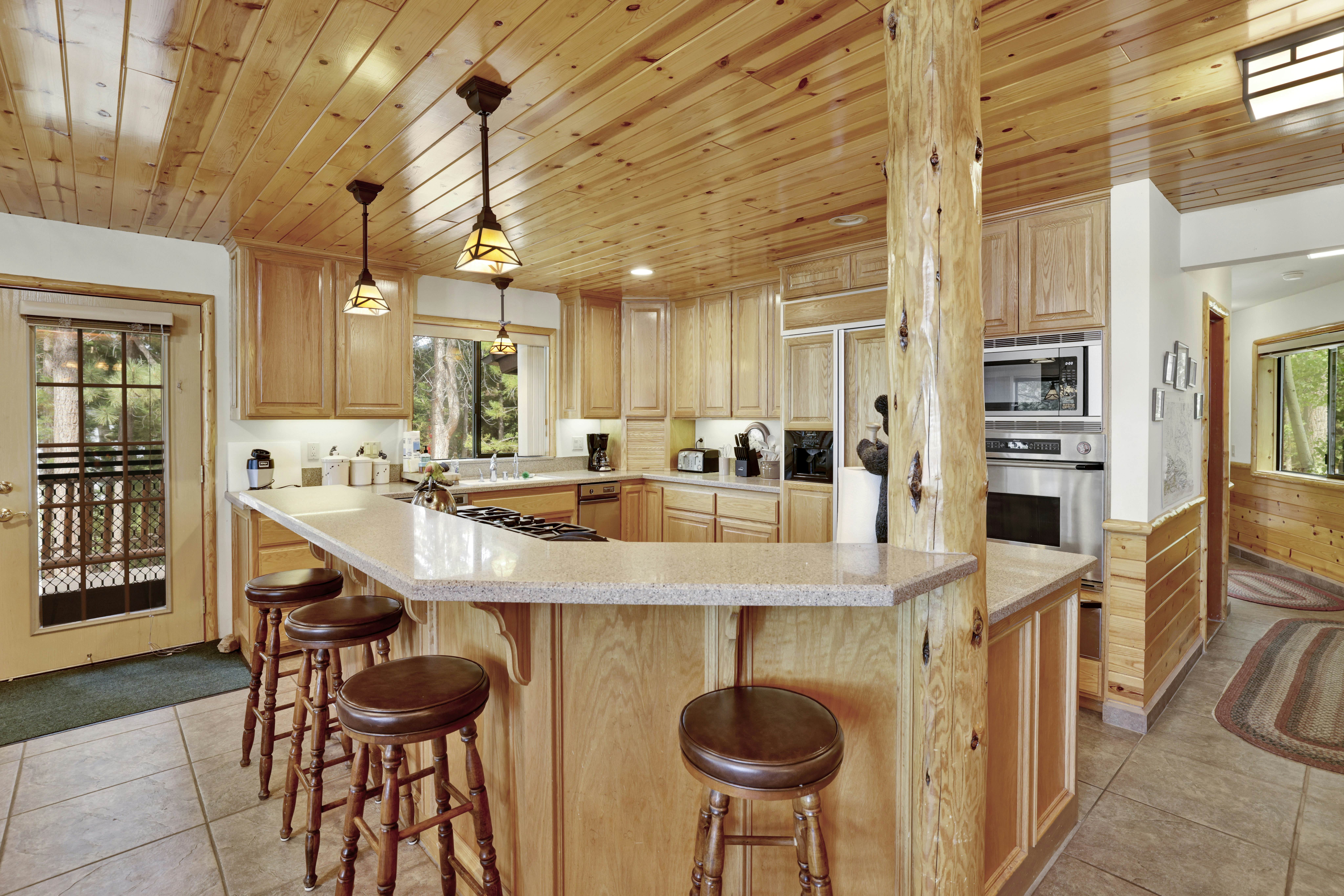 2471-Eagle Point Lake House