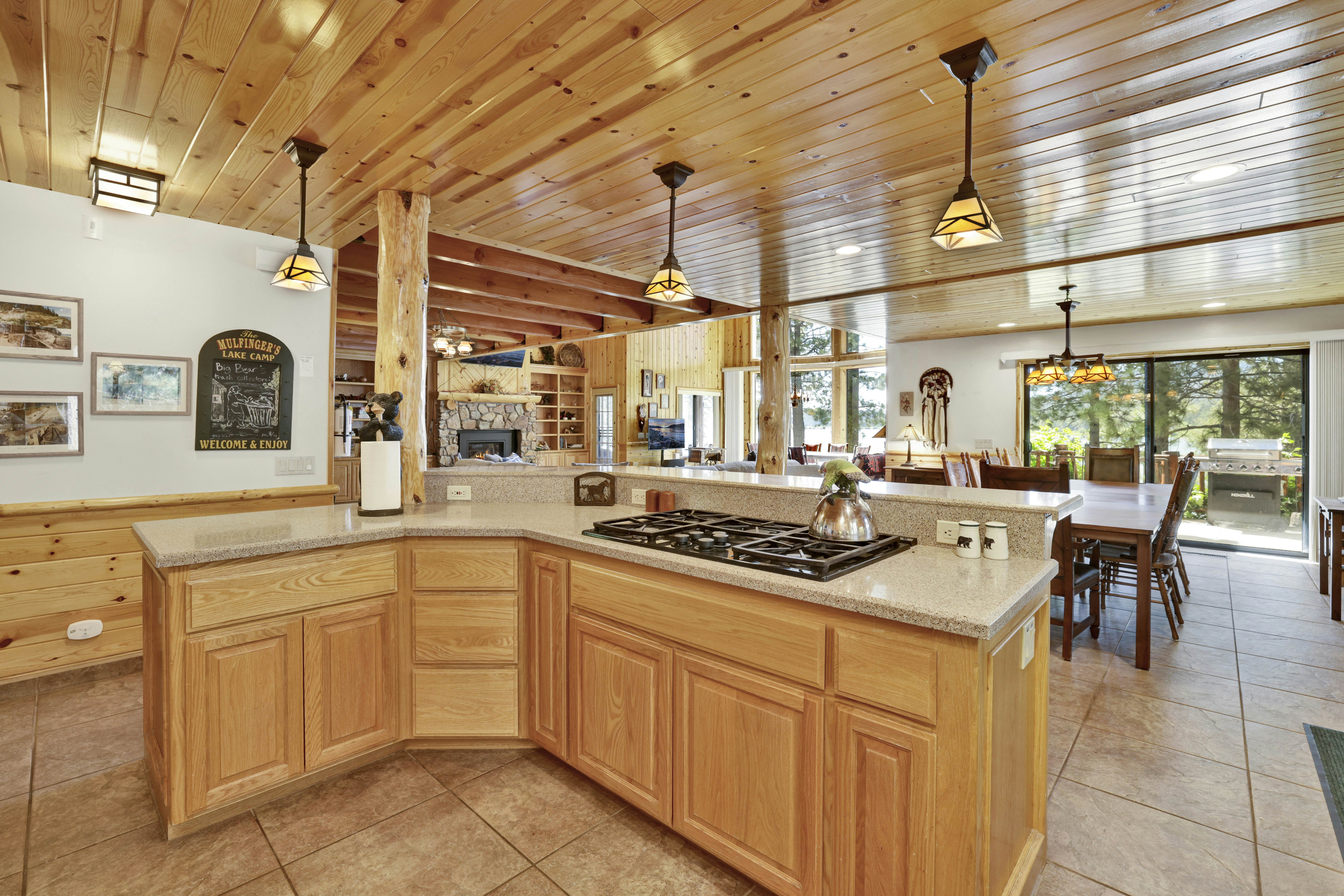 2471-Eagle Point Lake House