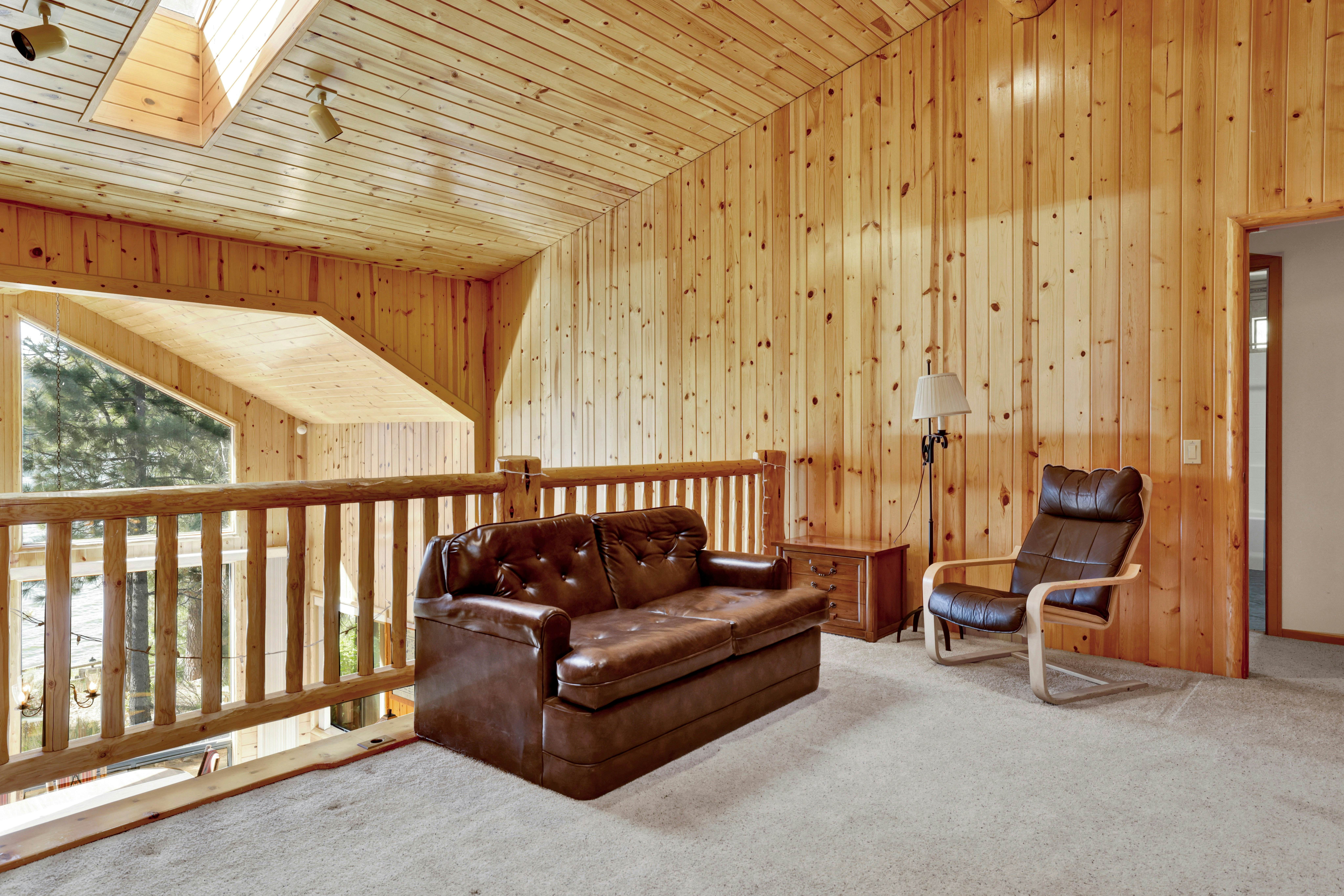 2471-Eagle Point Lake House