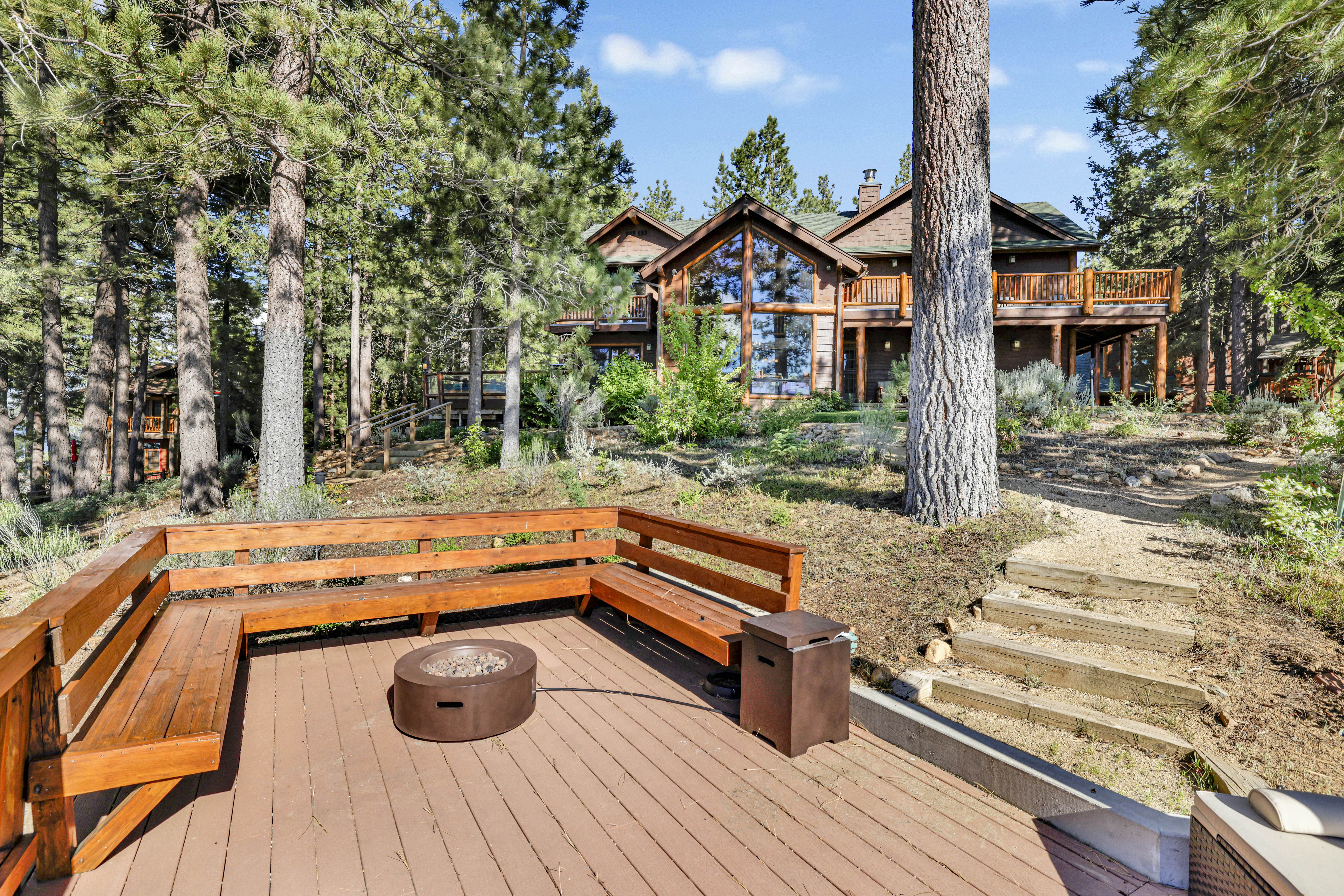 2471-Eagle Point Lake House