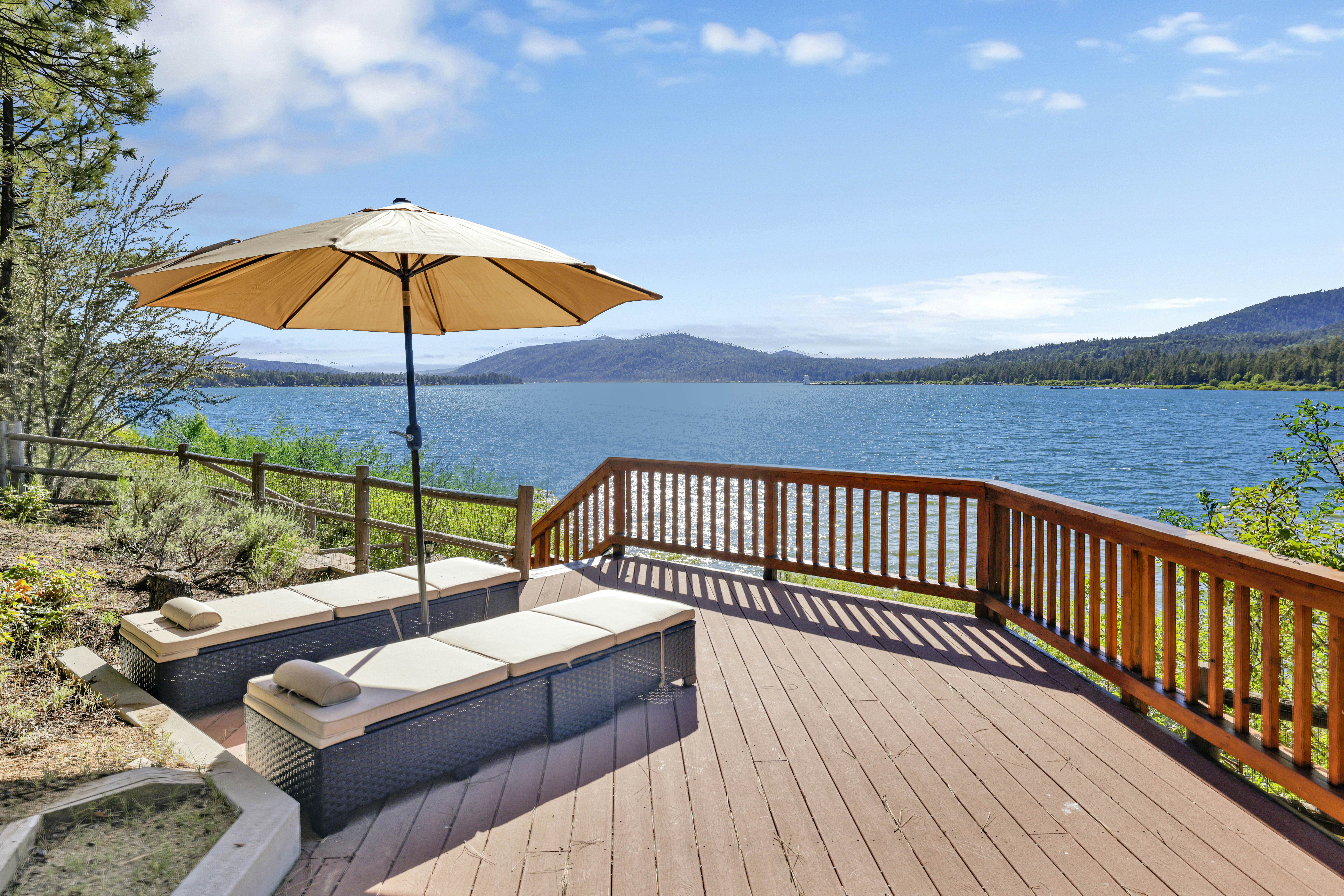 2471-Eagle Point Lake House