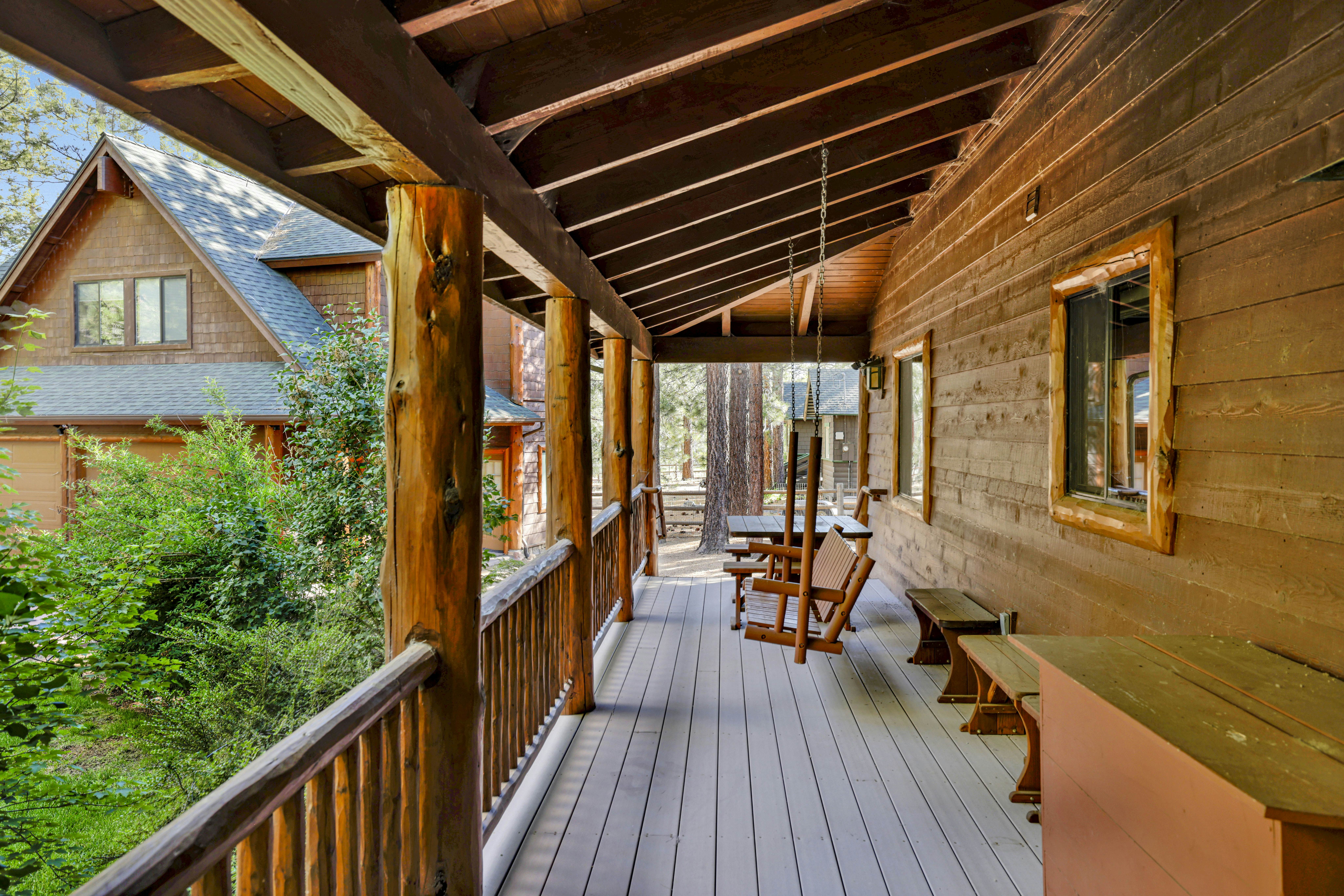 2471-Eagle Point Lake House