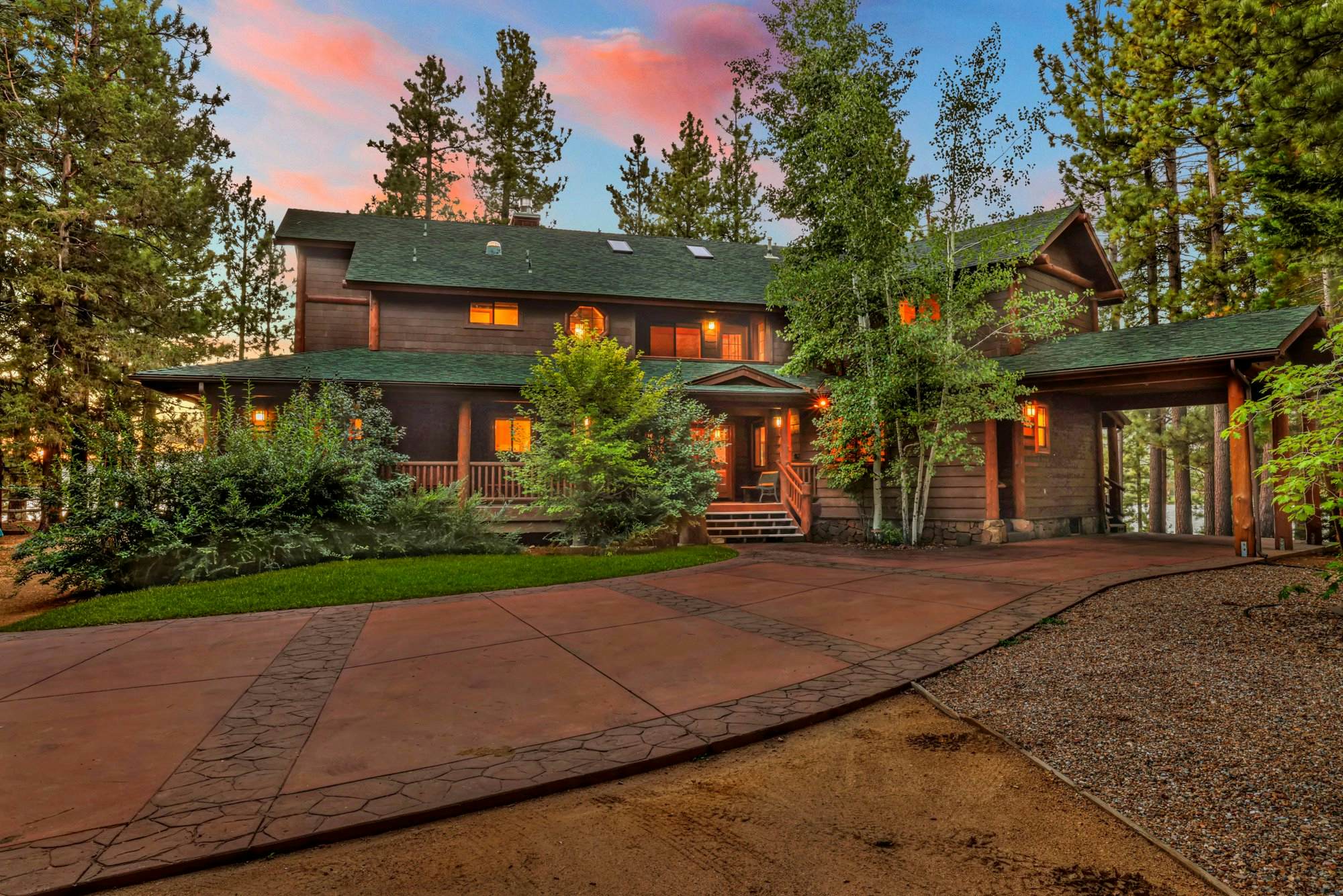 2471-Eagle Point Lake House