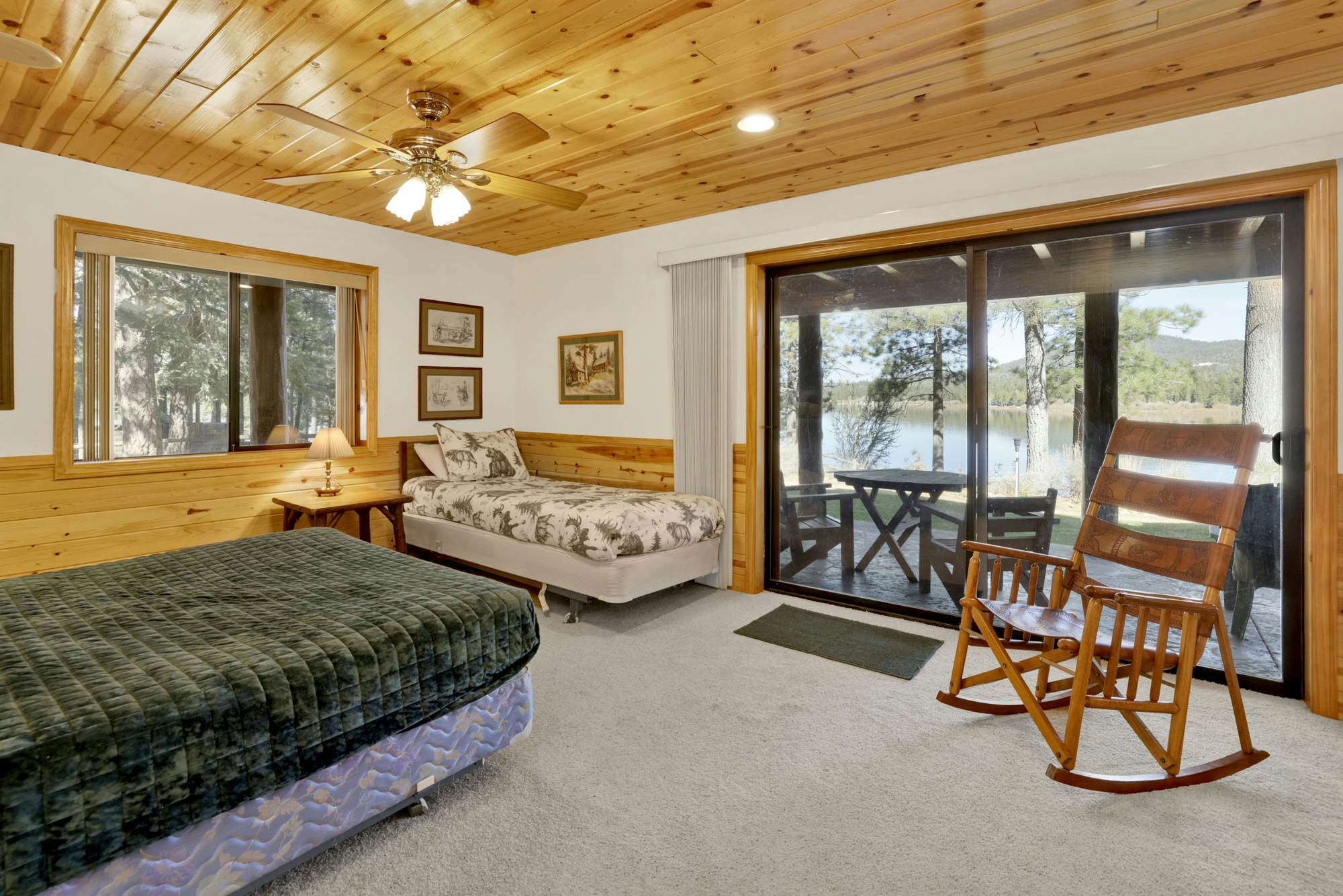 2471-Eagle Point Lake House