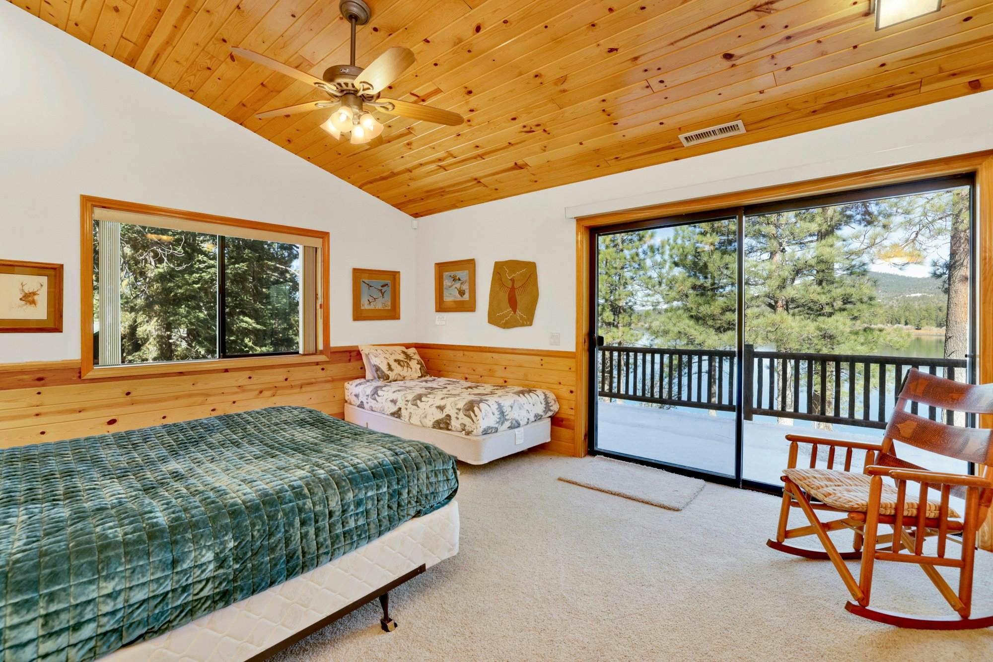 2471-Eagle Point Lake House