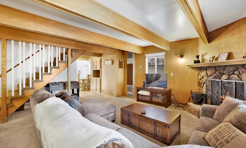 Our Cabin in the Woods Log Cabin Retreat w/ Hot Tub