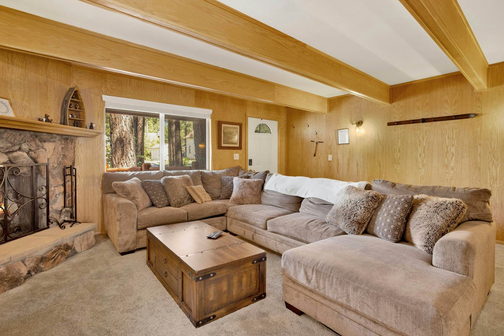 2476-Our Cabin in the Woods