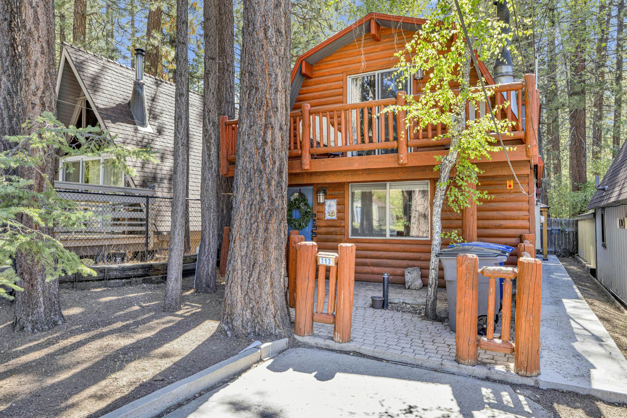 2476-Our Cabin in the Woods