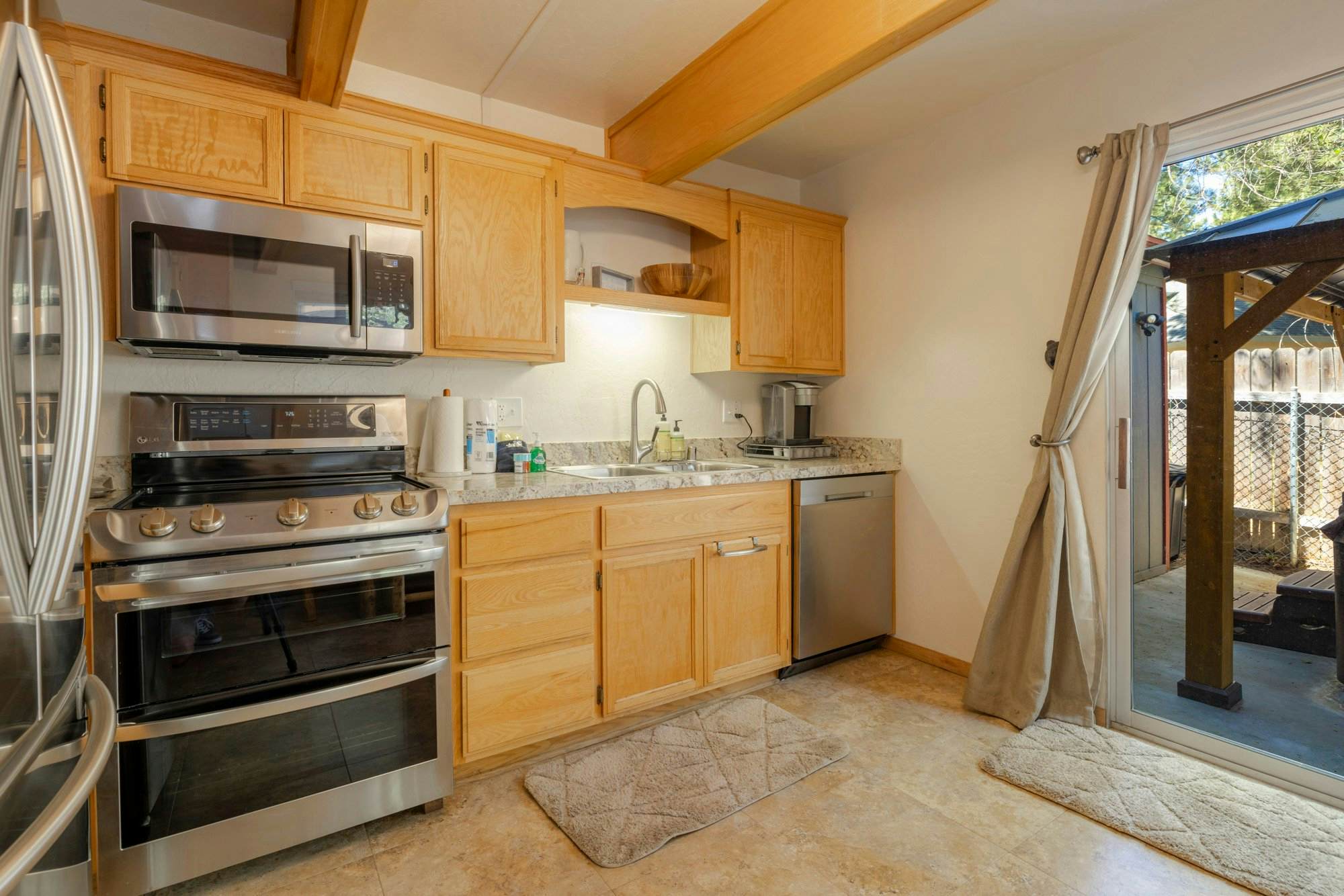 2476-Our Cabin in the Woods