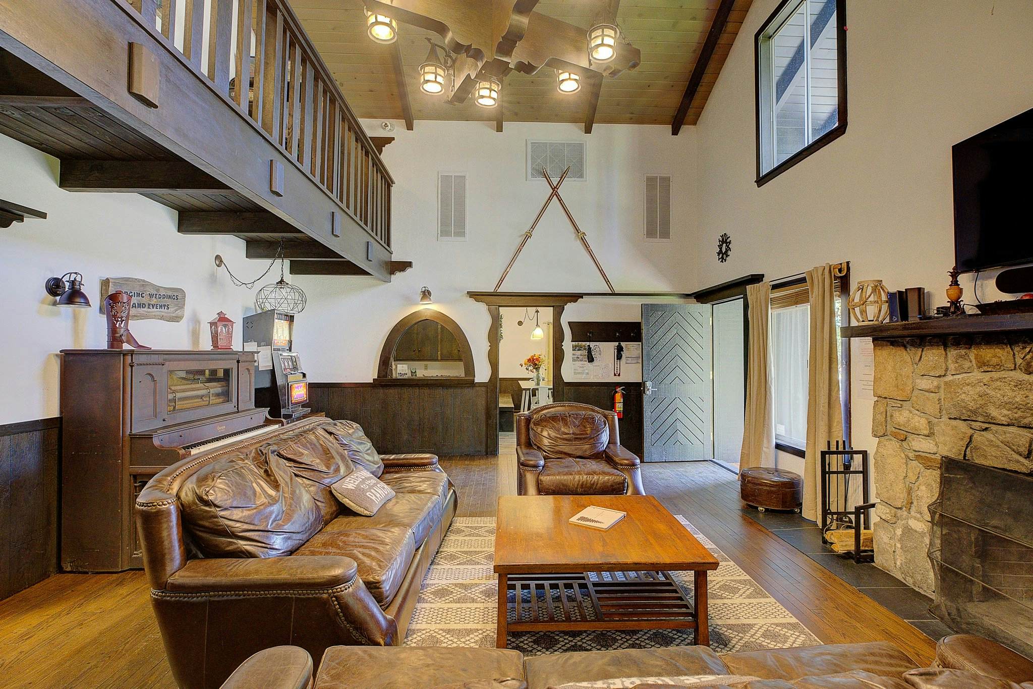 2501-The Ranch House