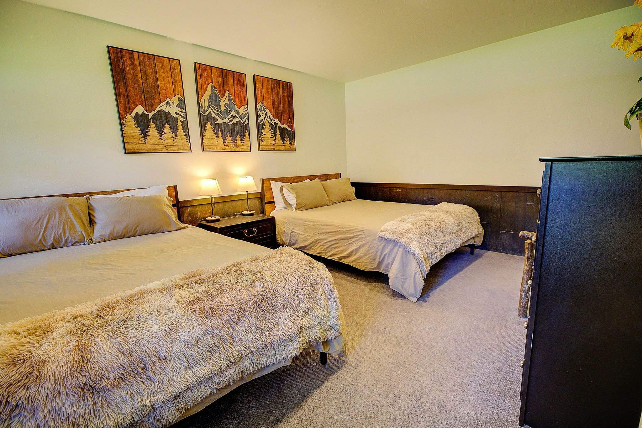 2501-The Ranch House