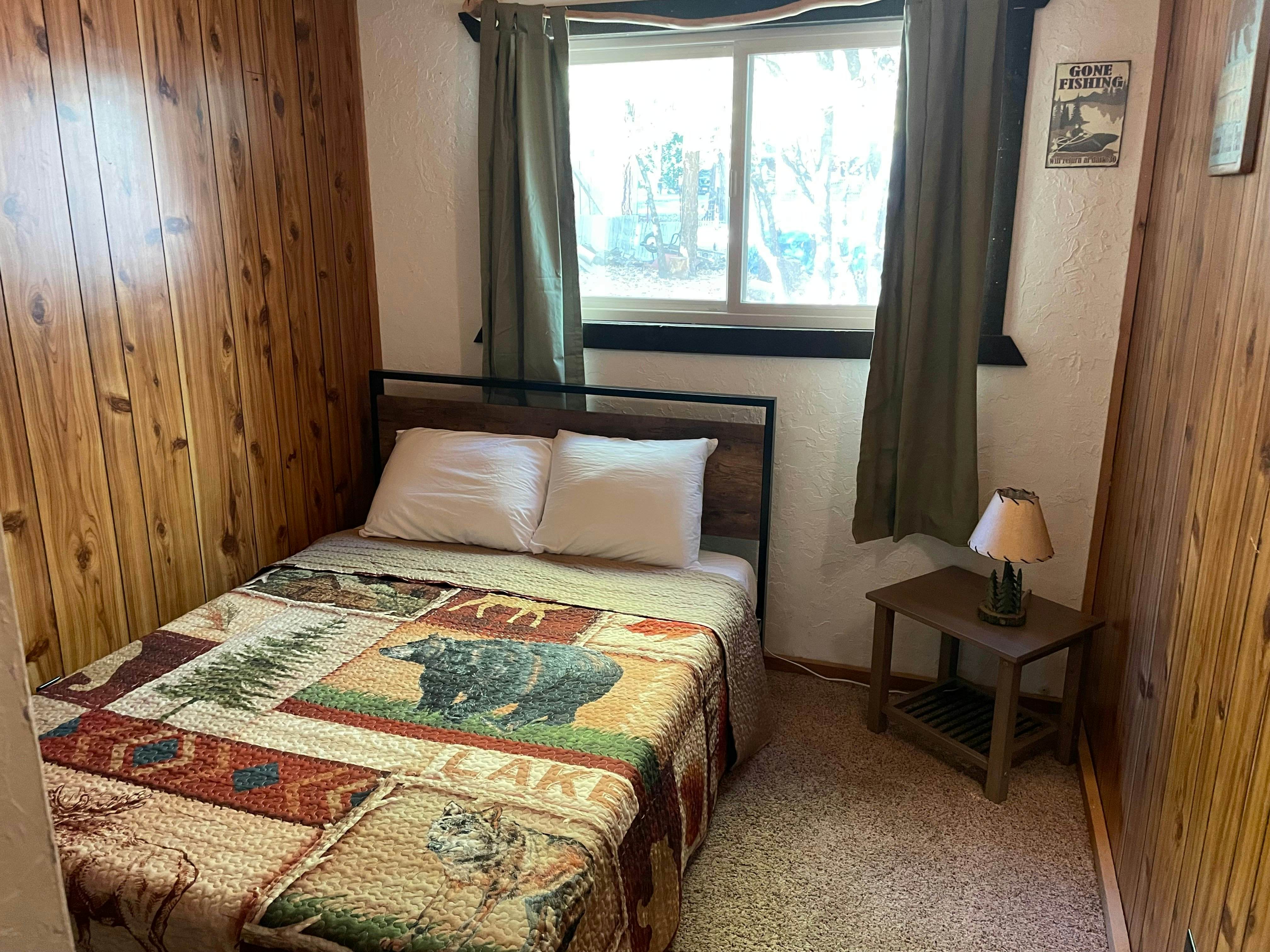 2485-Holmes Away From Home