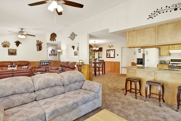 Rutter Family Retreat - Big Bear Cozy Cottage