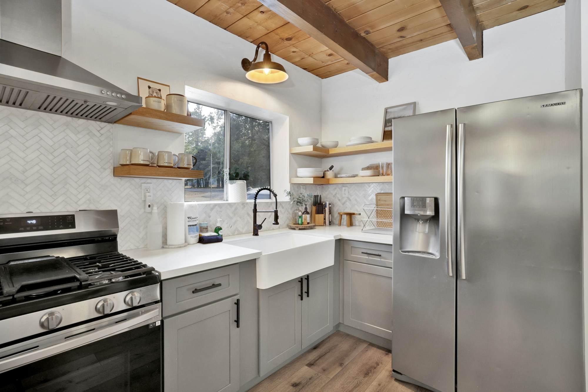 2488-Large Bear Lodge