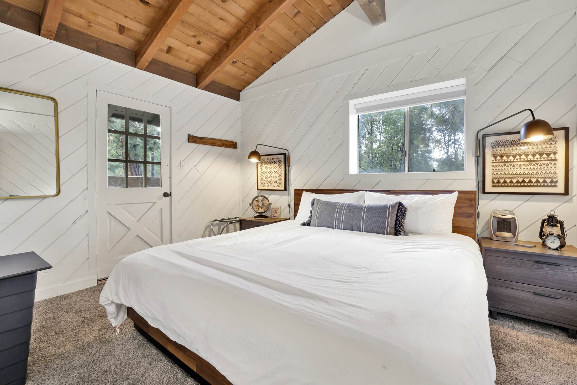 2488-Large Bear Lodge