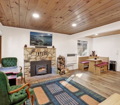 2492-Highland Oaks Retreat