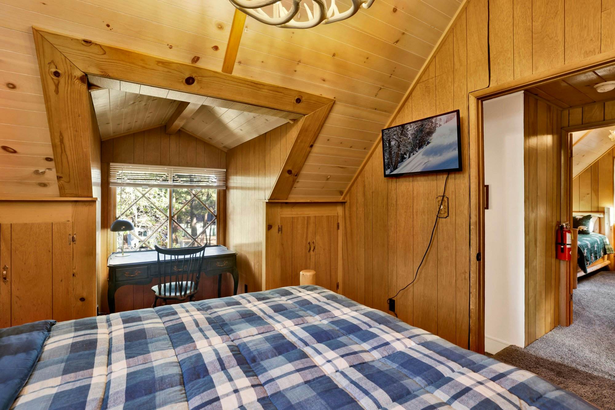 2492-Highland Oaks Retreat