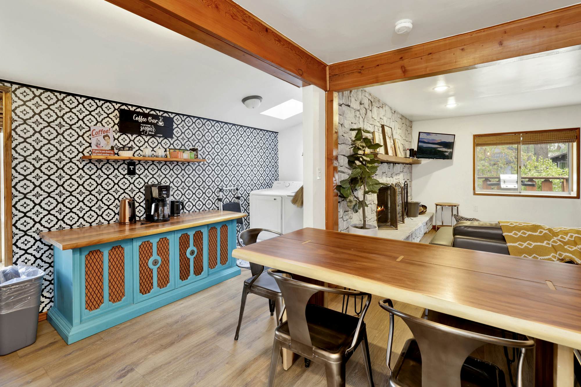 2493-Sugar Bear Pines