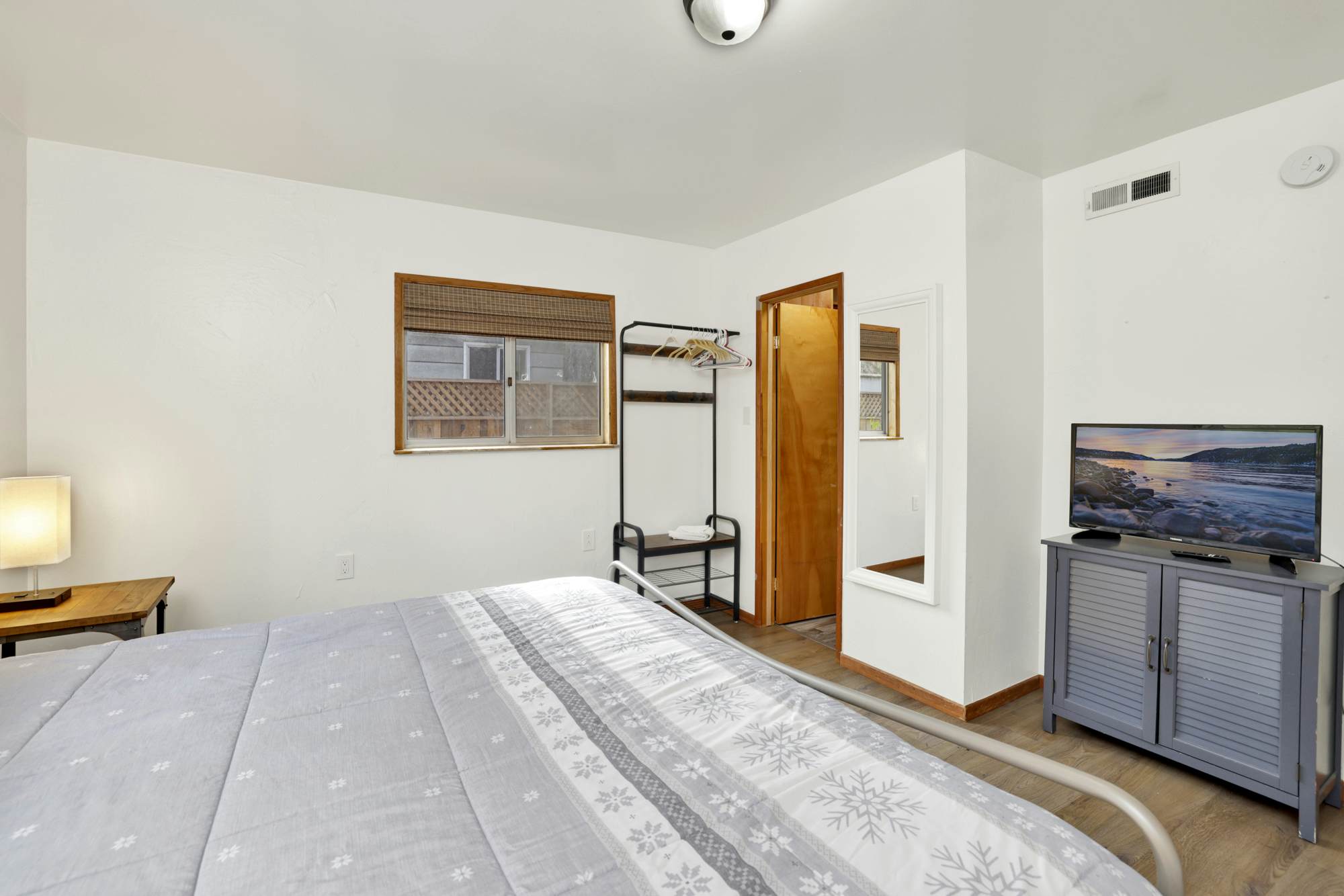 2493-Sugar Bear Pines