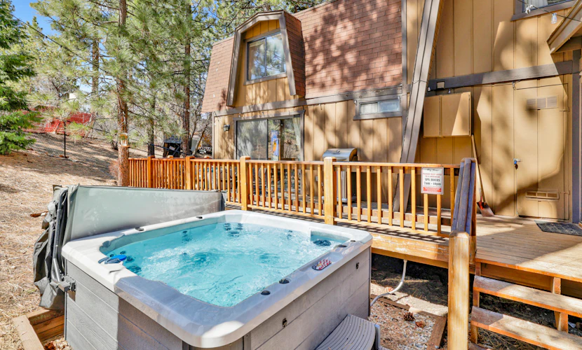 Big Cub Cabin Big Bear- Hot Tub- Games- Stargazing Igloo