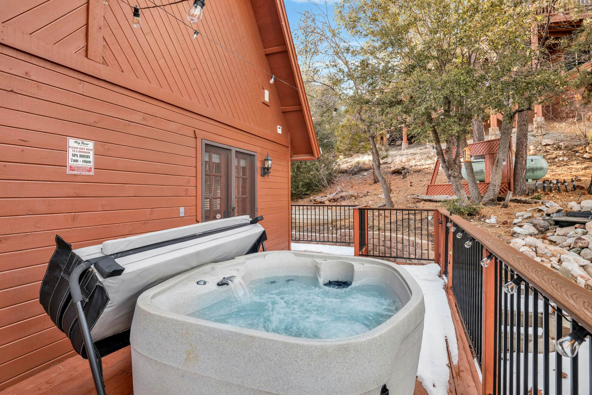 2520-High-Top Lakeview Chateau