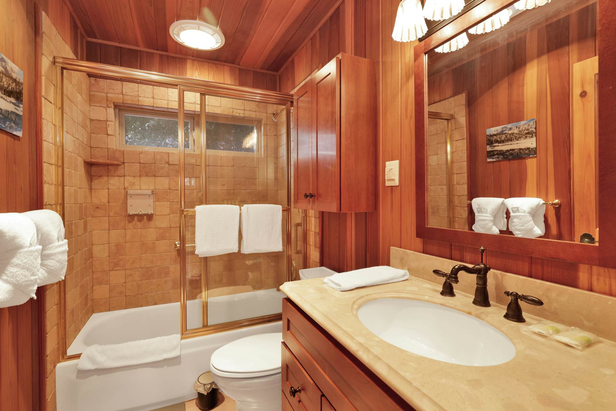 2520-High-Top Lakeview Chateau