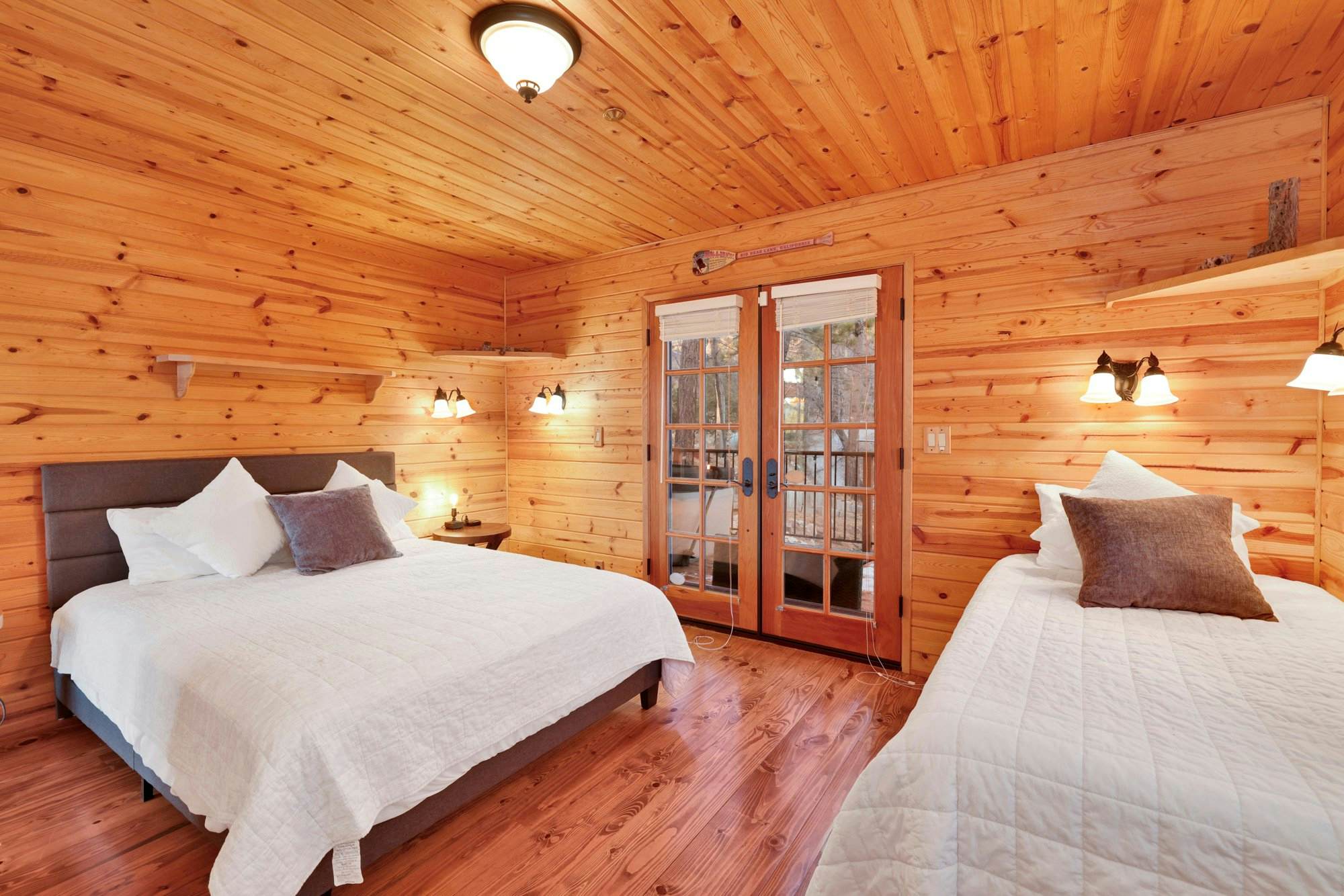 2520-High-Top Lakeview Chateau