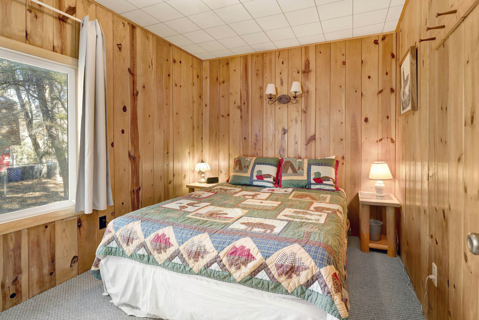 2522-Cute and Cozy Cottage