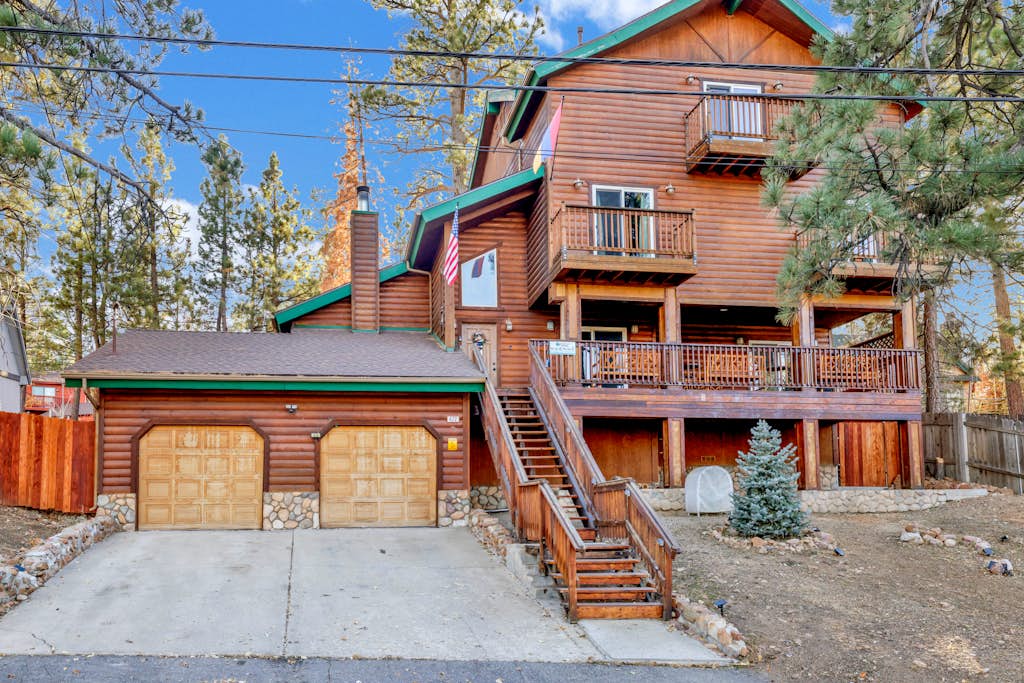 Temple Bear Chalet Big Bear- Hot Tub- Games - Village