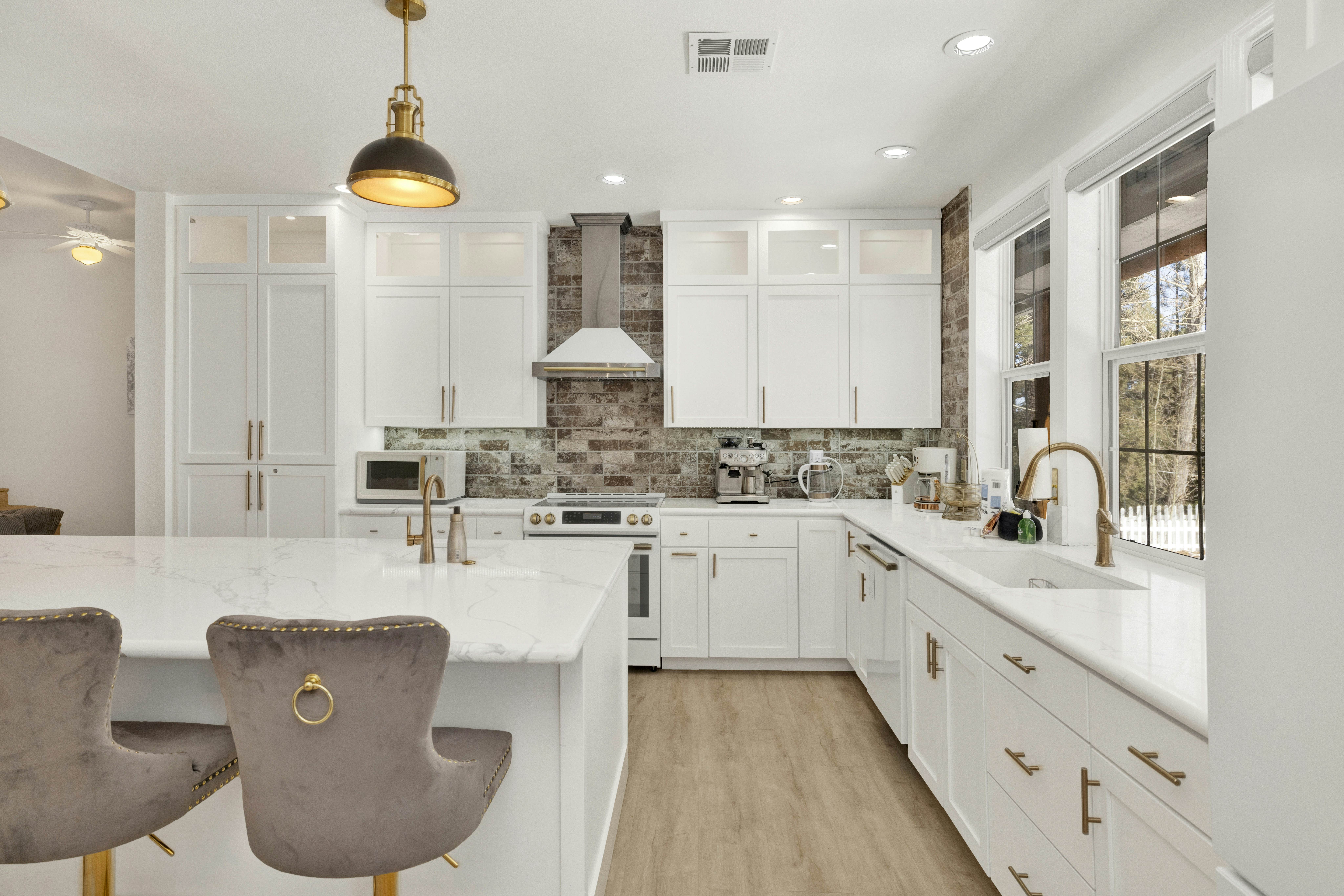 2524-Castlewood Retreat