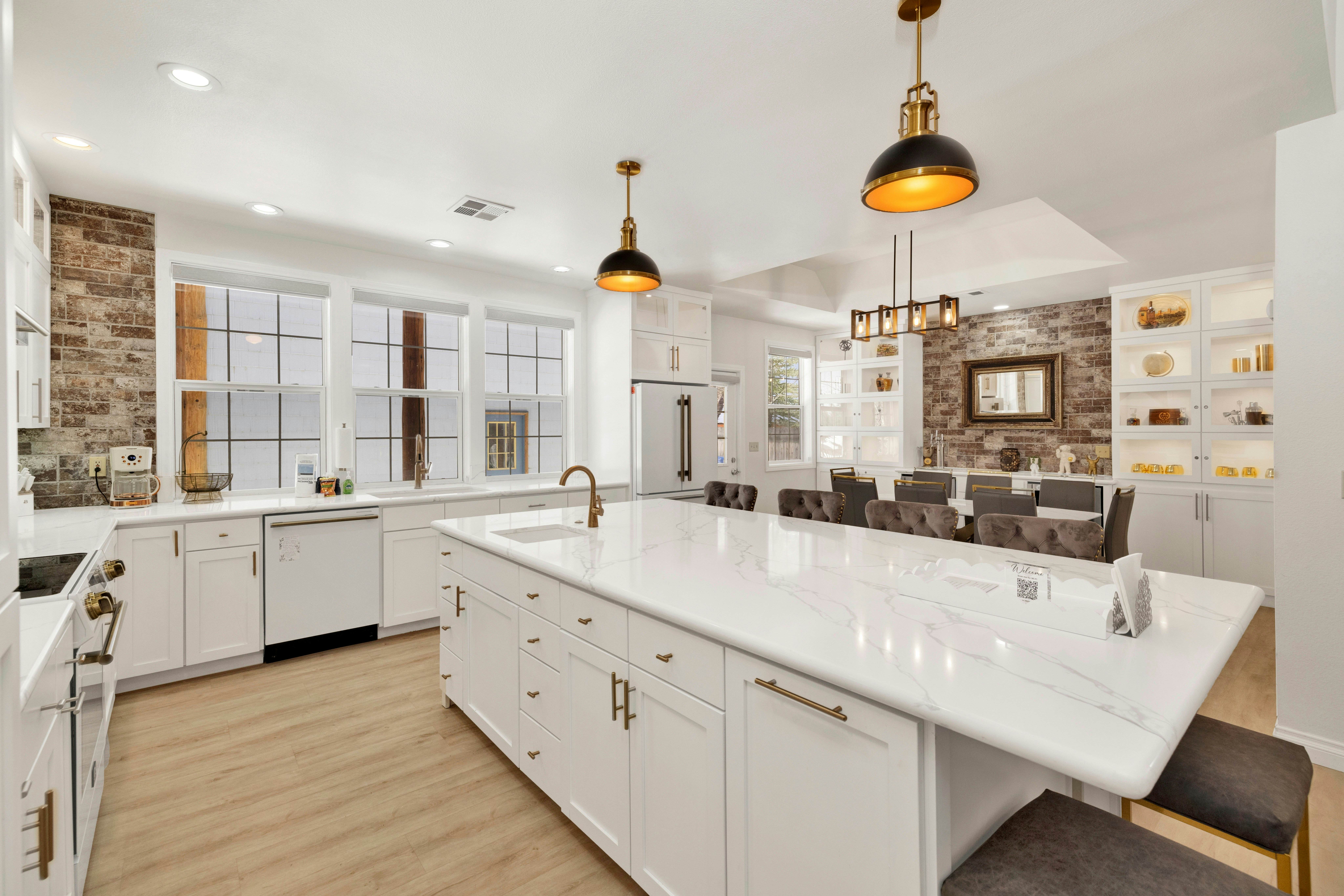 2524-Castlewood Retreat