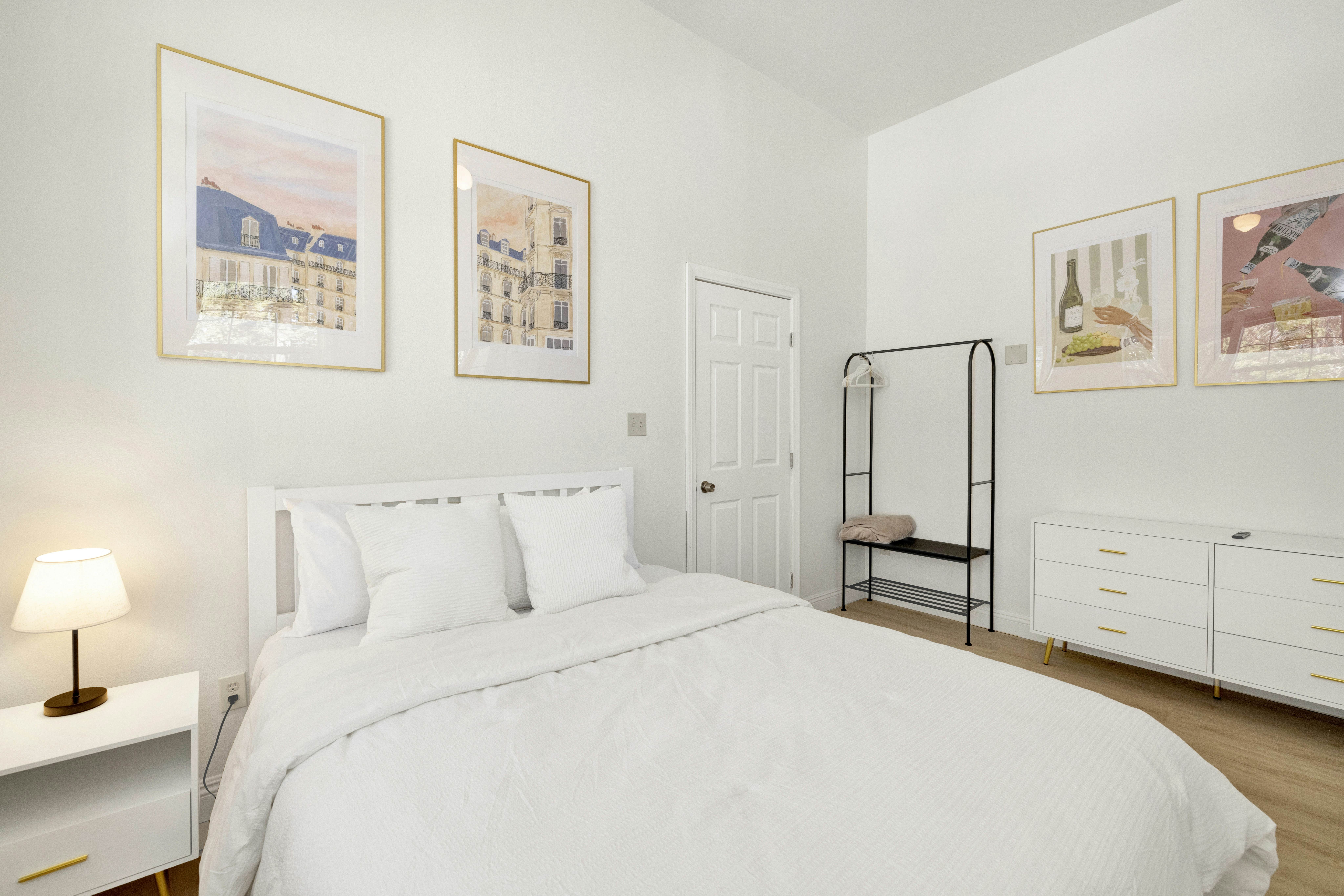 2524-Castlewood Retreat