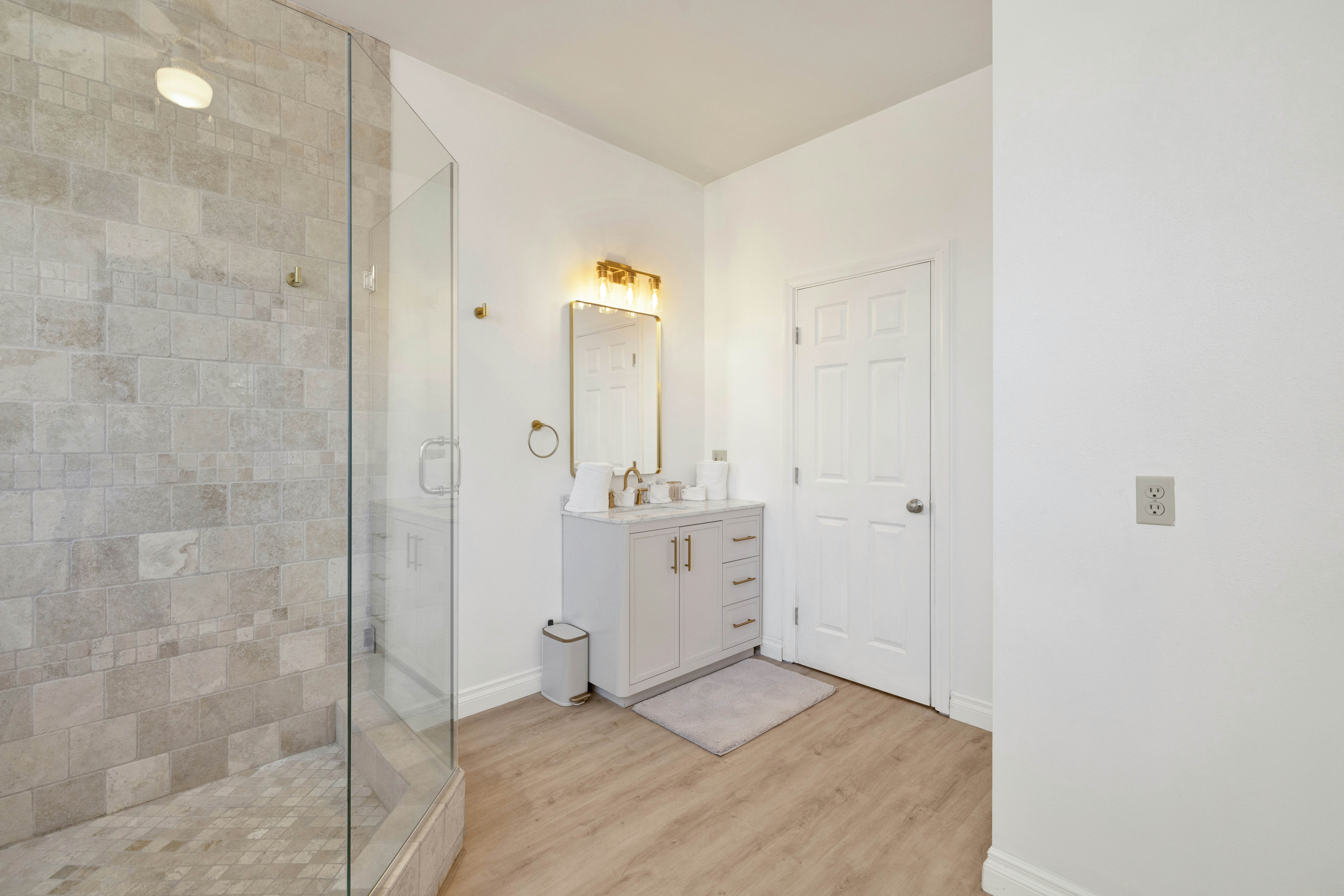 2524-Castlewood Retreat