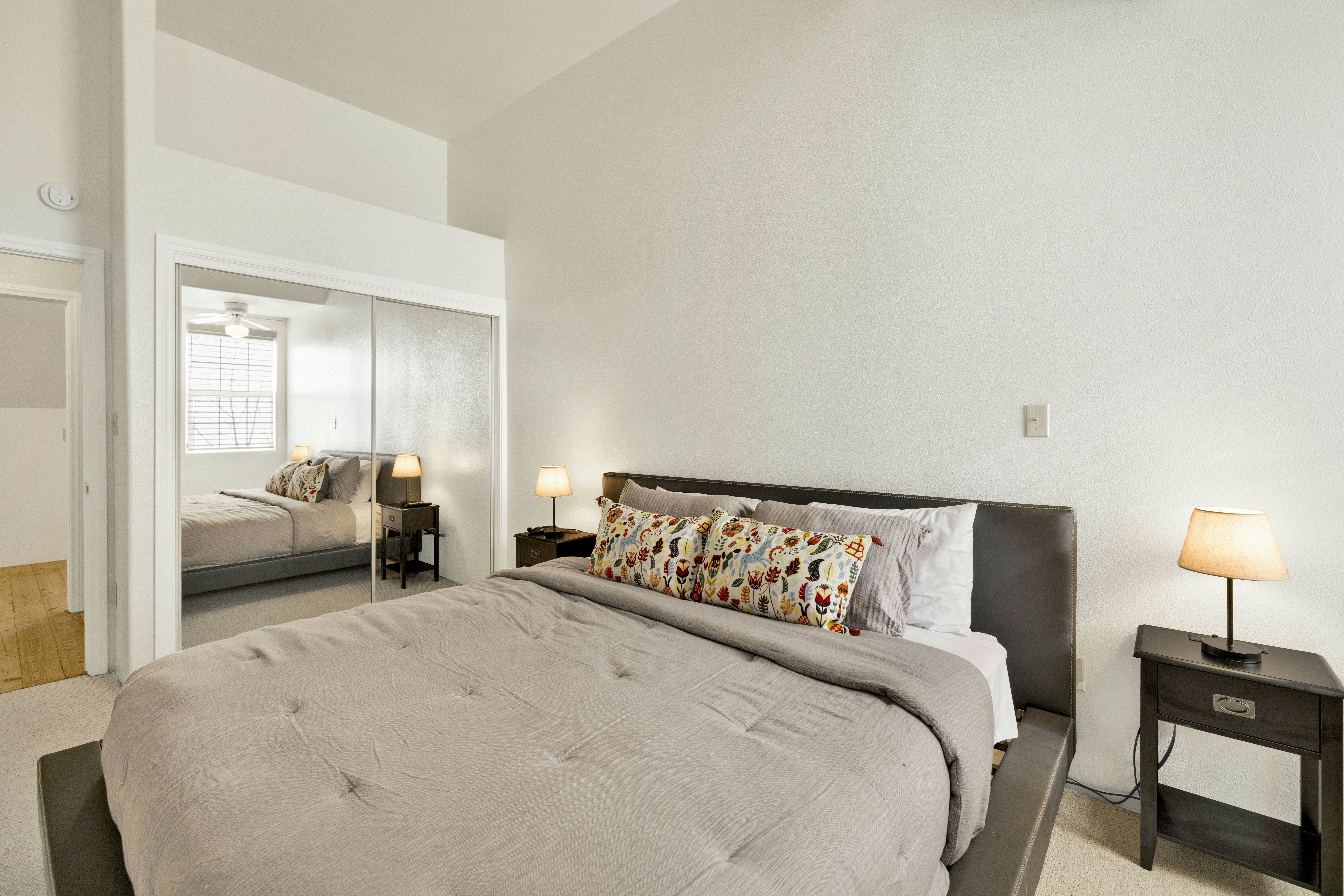 2524-Castlewood Retreat