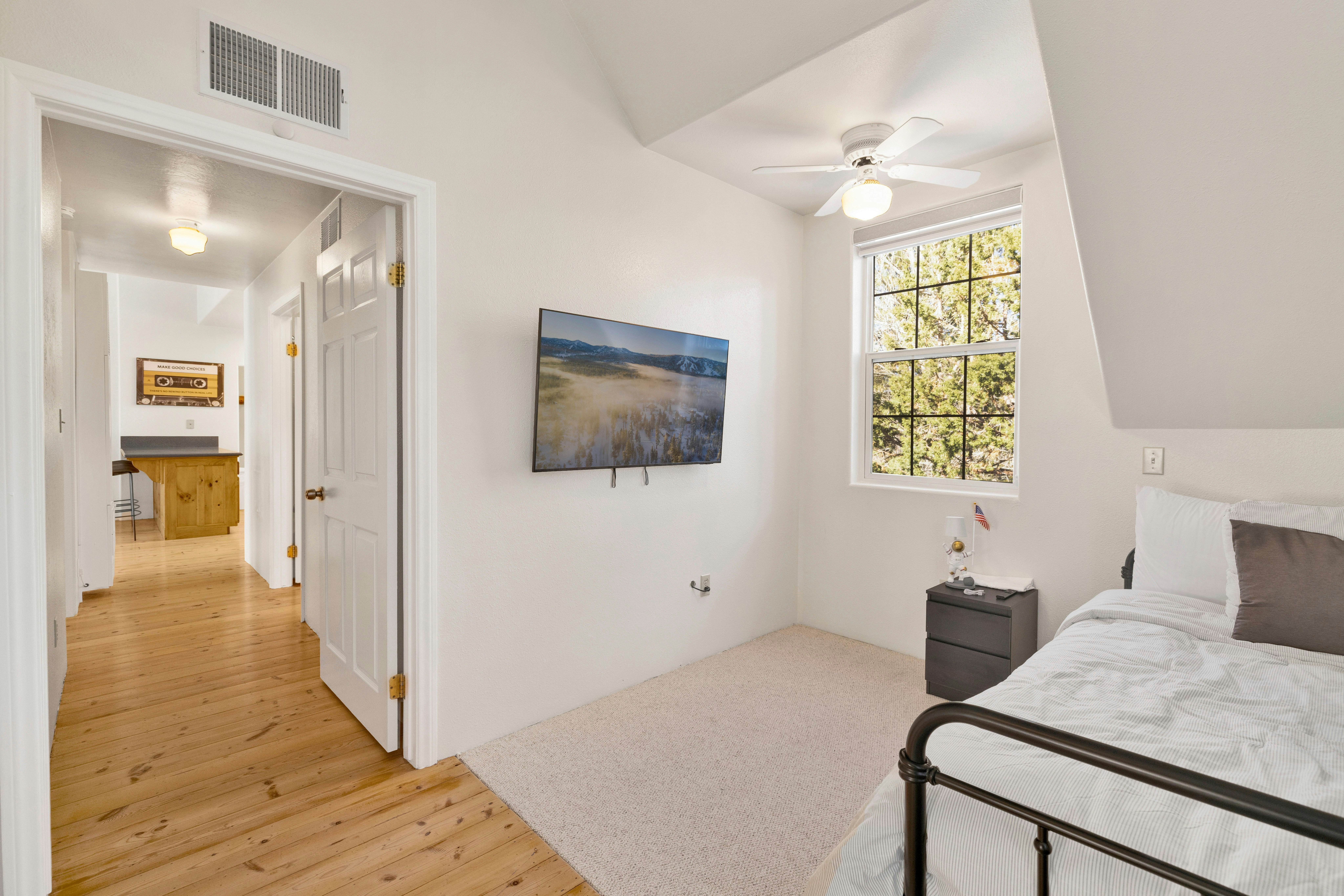 2524-Castlewood Retreat