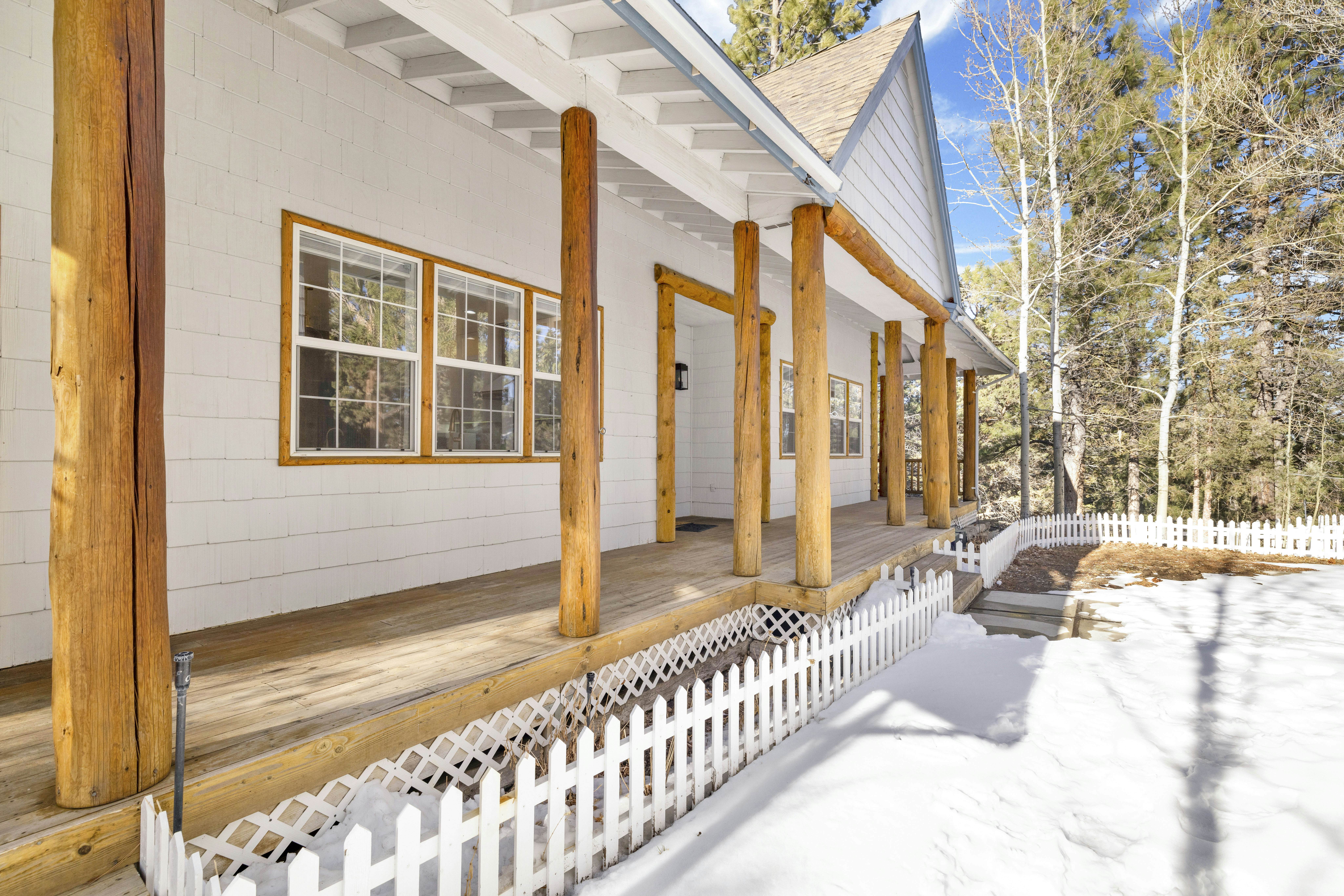 2524-Castlewood Retreat