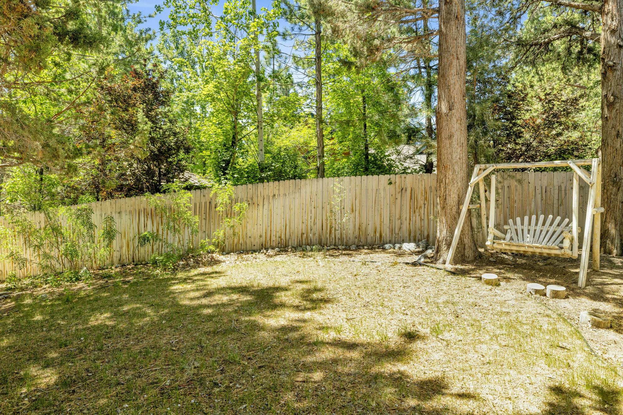 2524-Castlewood Retreat