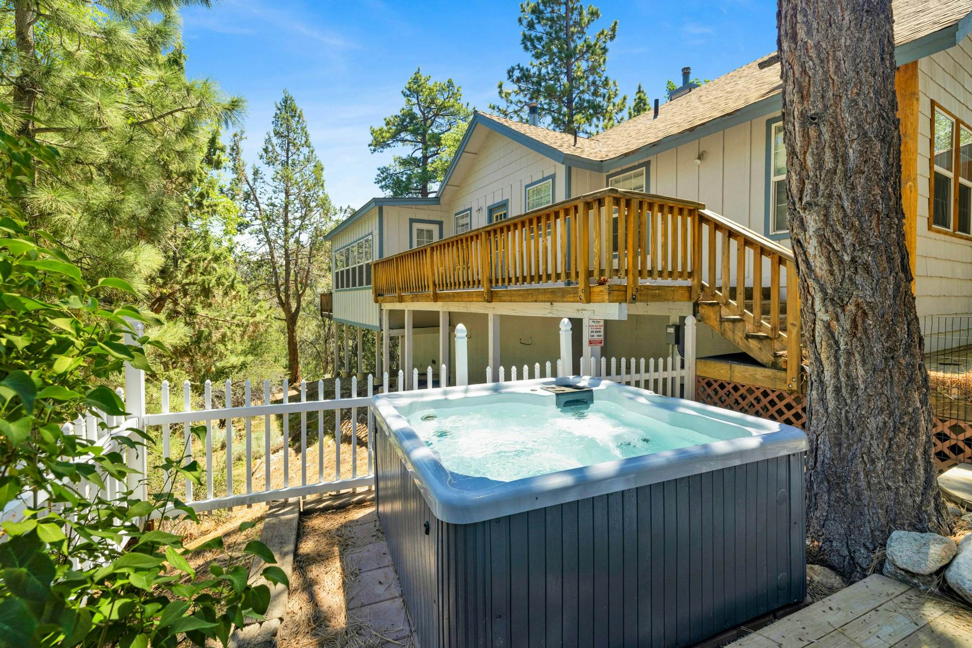 2524-Castlewood Retreat