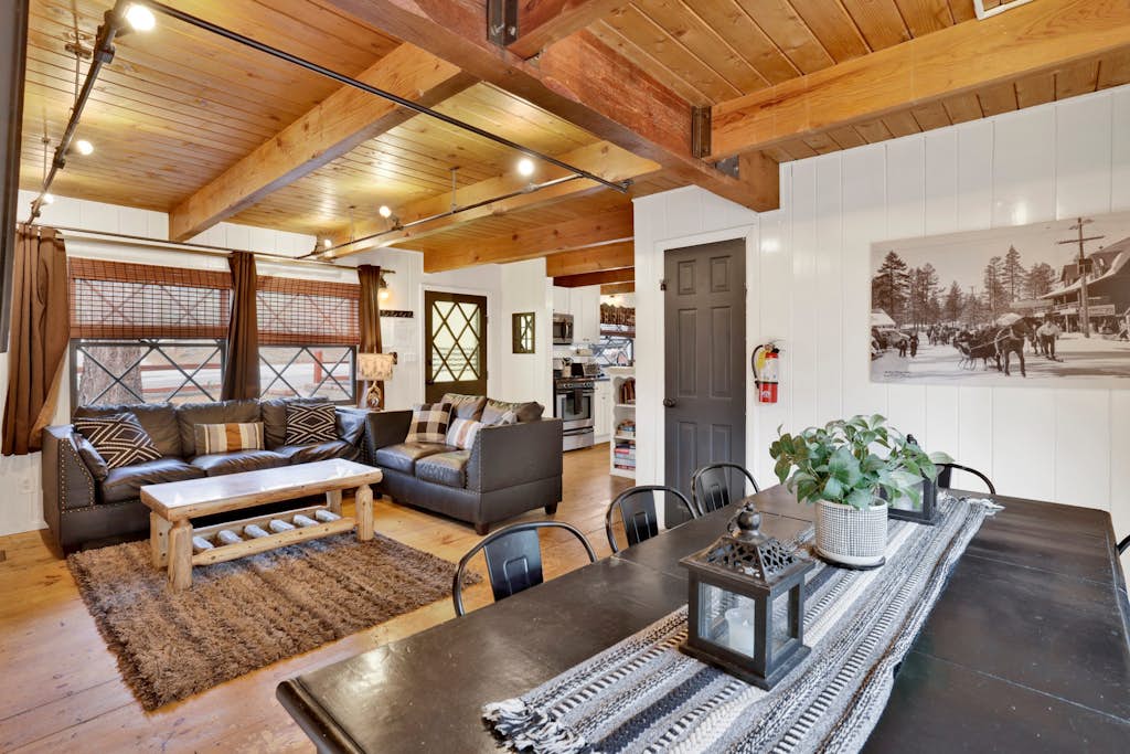 Village Relaxation at Camp Conklin Big Bear - Hot Tub