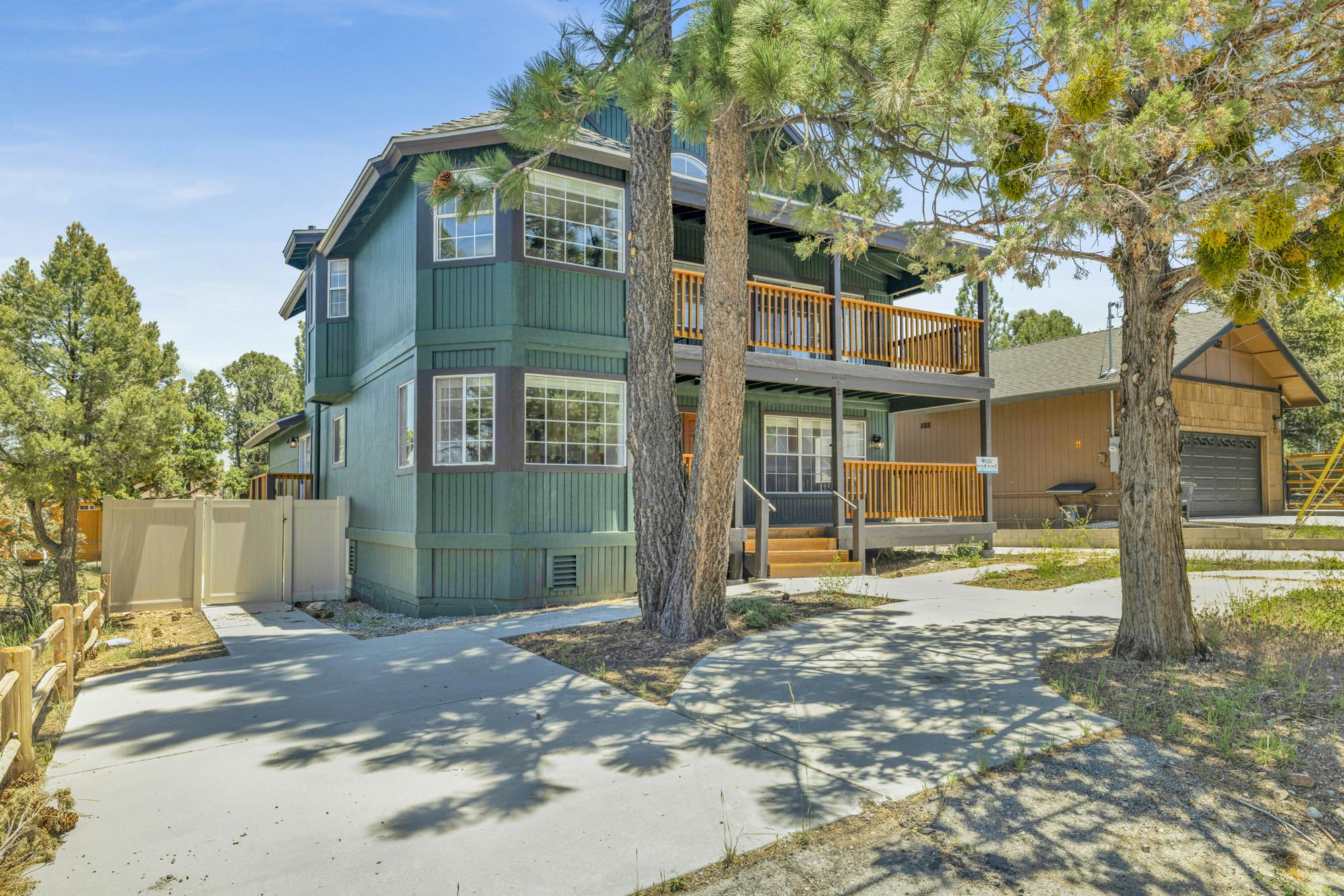 2530-Moonridge Heaven